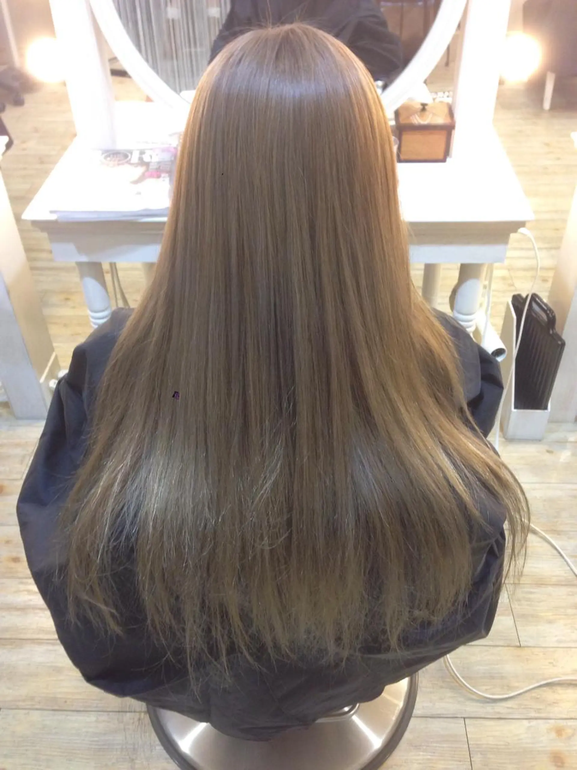 ロング カラー ブリーチ ダブルカラー 小倉 聖也のヘアスタイル