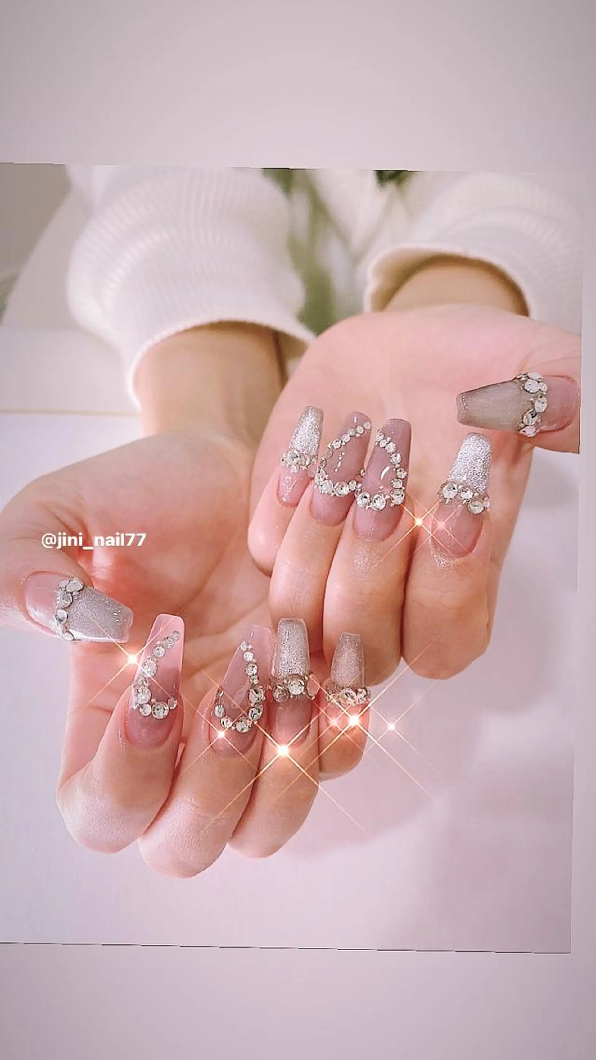 ネイル ハンドネイル JINI NAIL所属・ジニ ネイルのネイルデザイン