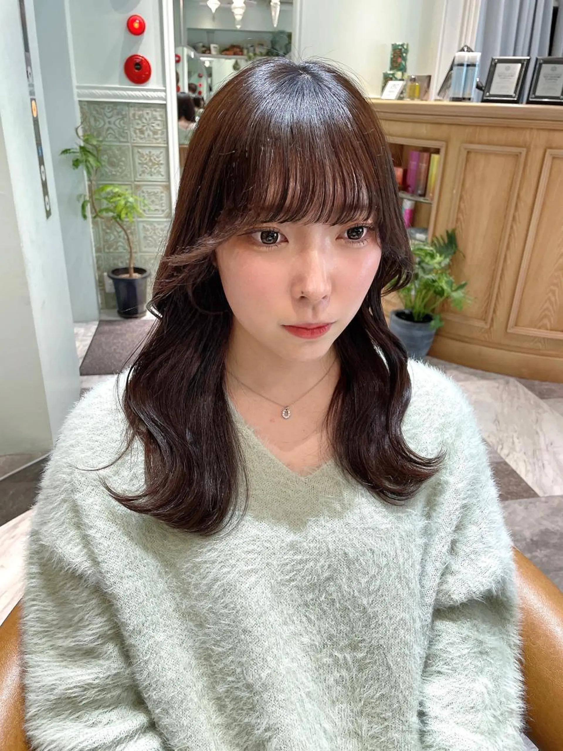 セミロング カラー ベージュカラー 黒髪 ブリーチ ブルーカラー ブルーブラック カット ヘアカラー トリートメント 木屋元一/透明感 /レイヤー/顔まわりのヘアスタイル