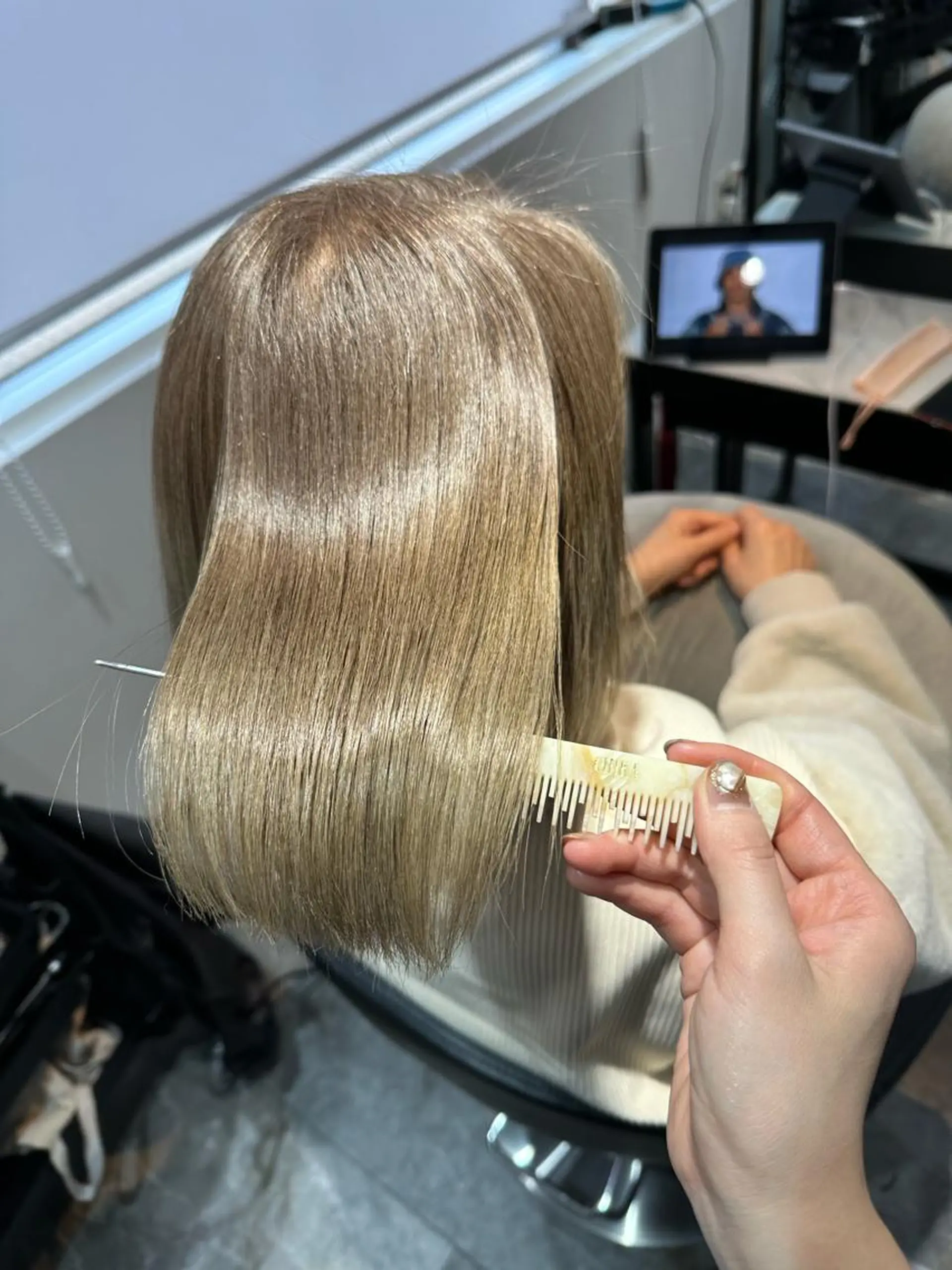 ロング カラー ヘアカラー トリートメント 近藤千翔🩵 髪質改善Periodのエステ・リラクイメージ