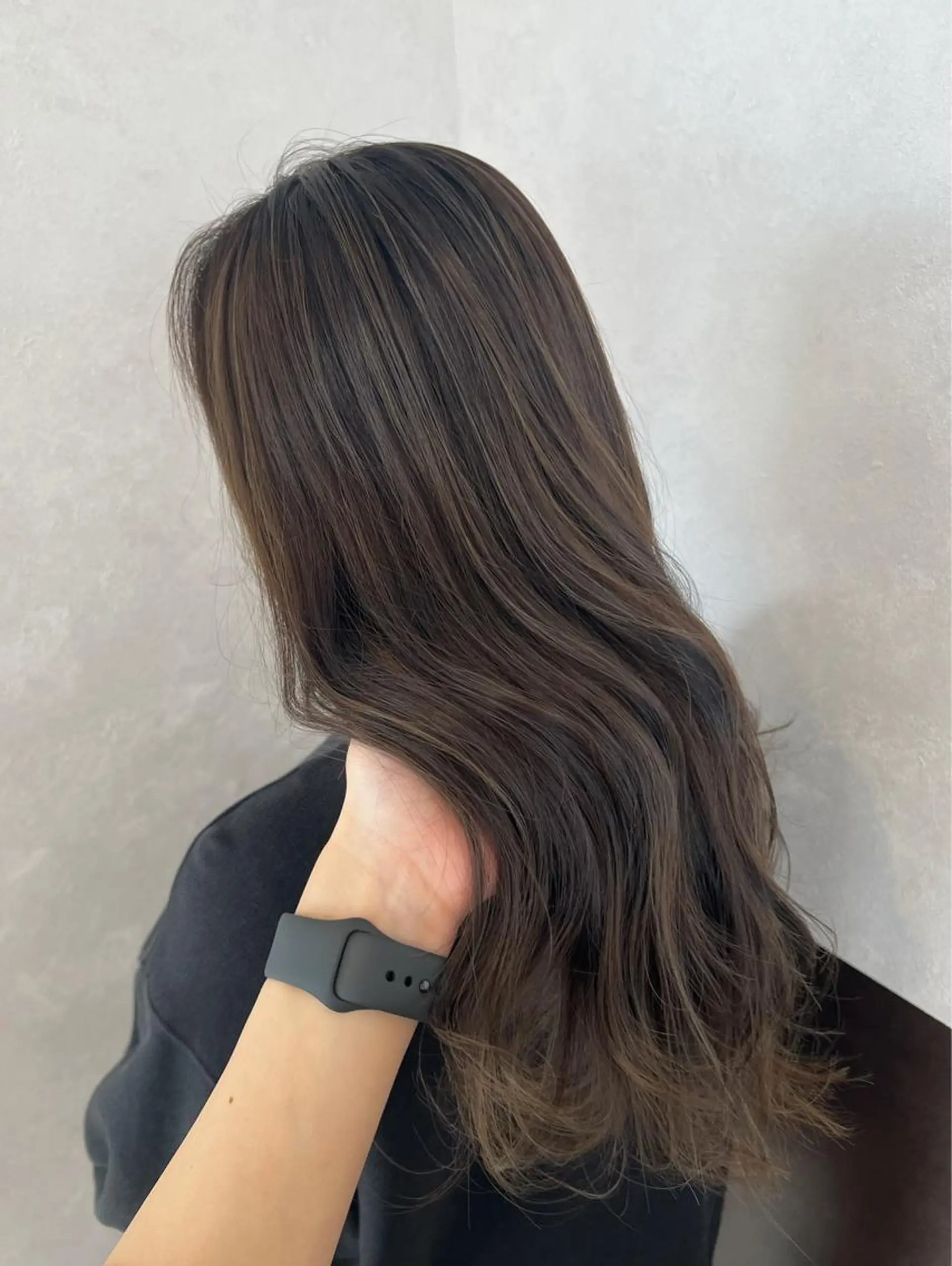 カラー nehus nagaoka所属・🖤複雑履歴ブリーチ Mizuki 🖤のヘアスタイル