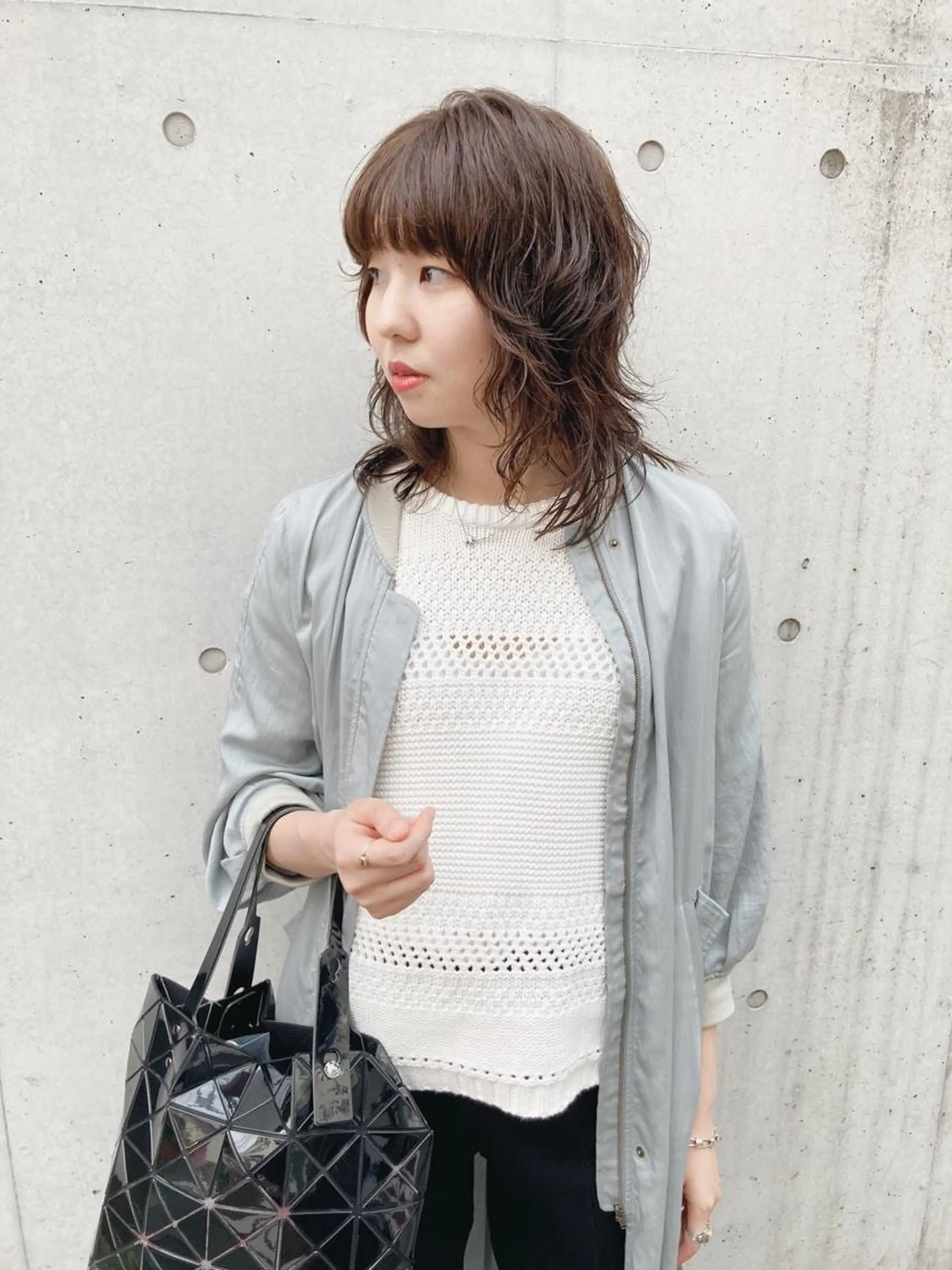 ミディアム 金田 夏野のヘアスタイル