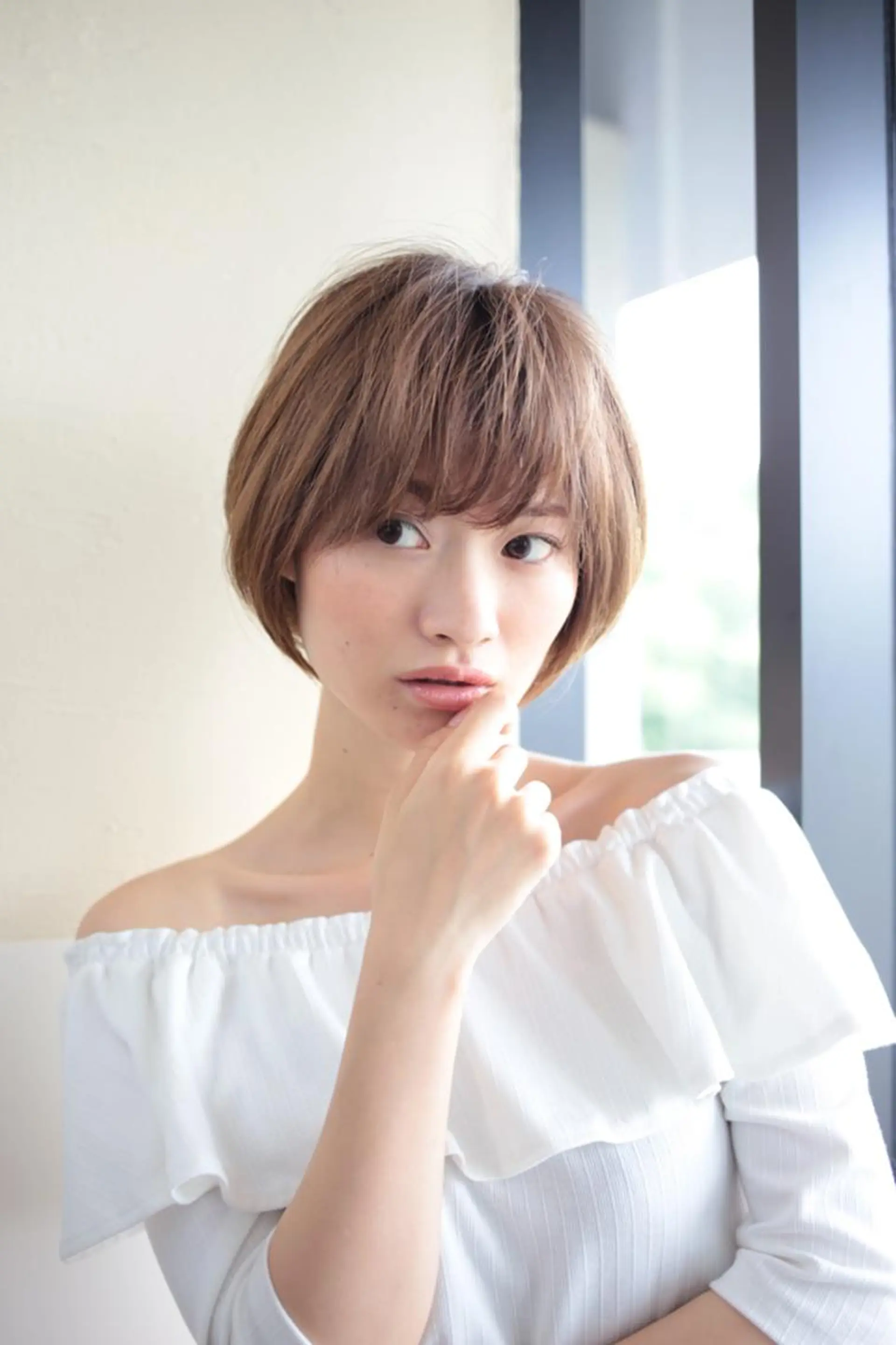 ミディアム 松島 涼花のヘアスタイル