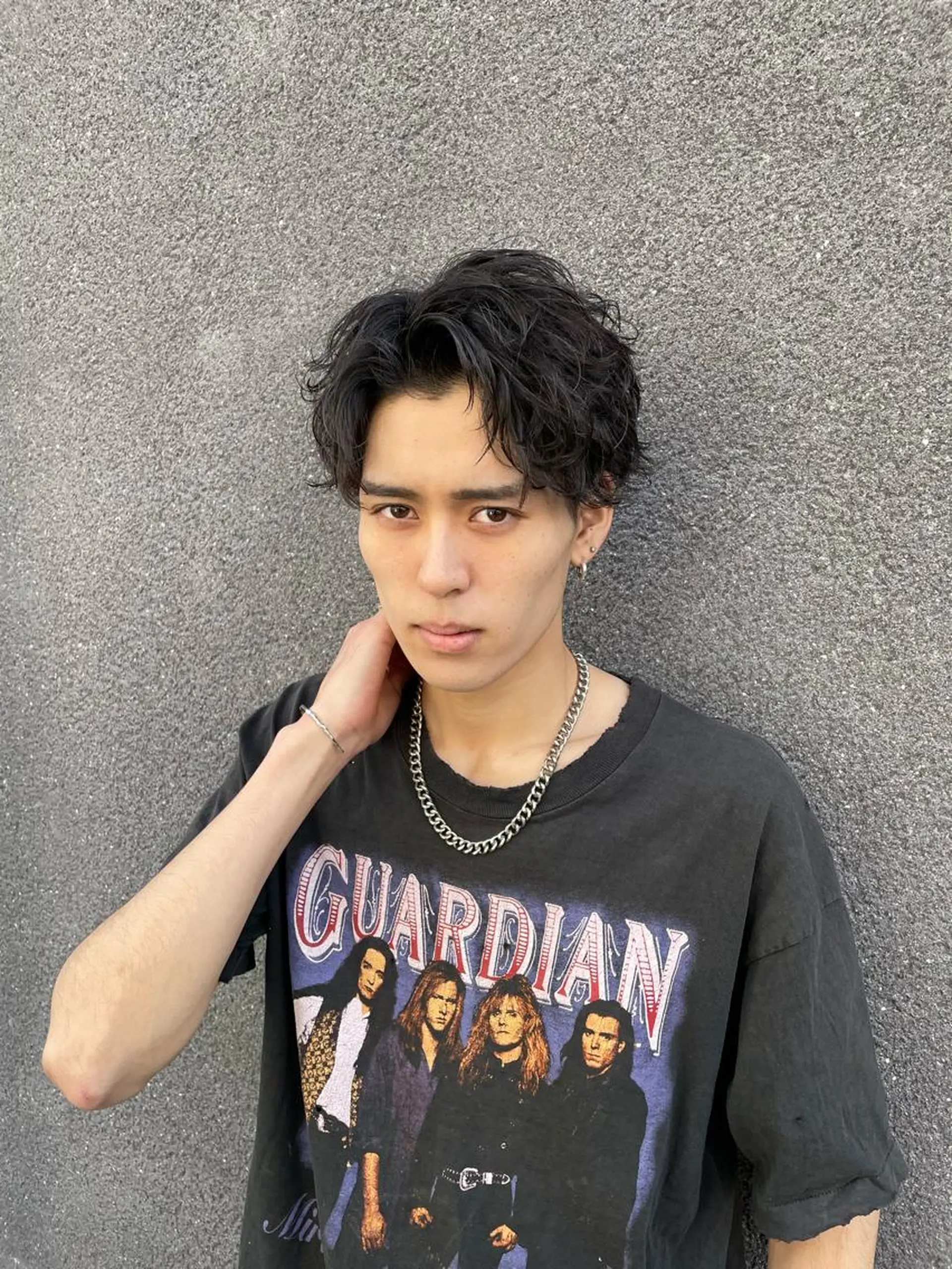 ショート カラー パーマ ヘアアレンジ メンズ アイブロウ センターパート メンズハイライト メンズハイトーン マッシュウルフ マッシュ スパイキー/フェザー /波巻き/かいとのヘアスタイル