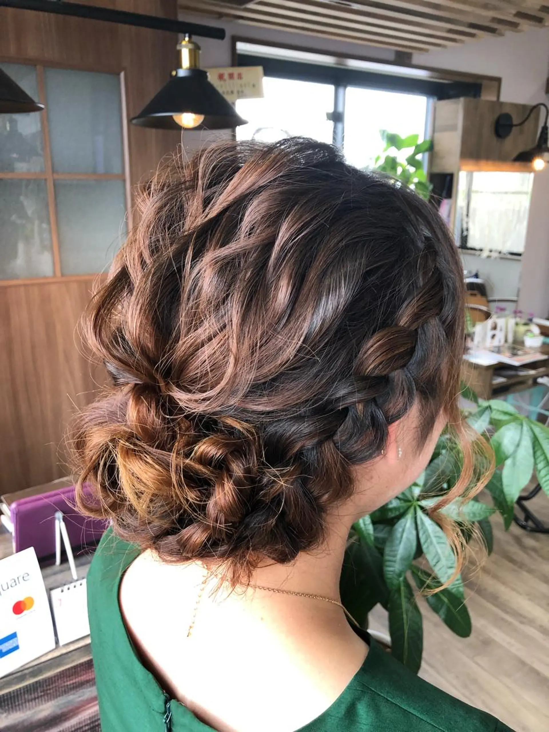 ロング ヘアアレンジ 三つ編み ヘアセット B-rilliant ビーリリアント所属・今井 里美のヘアスタイル