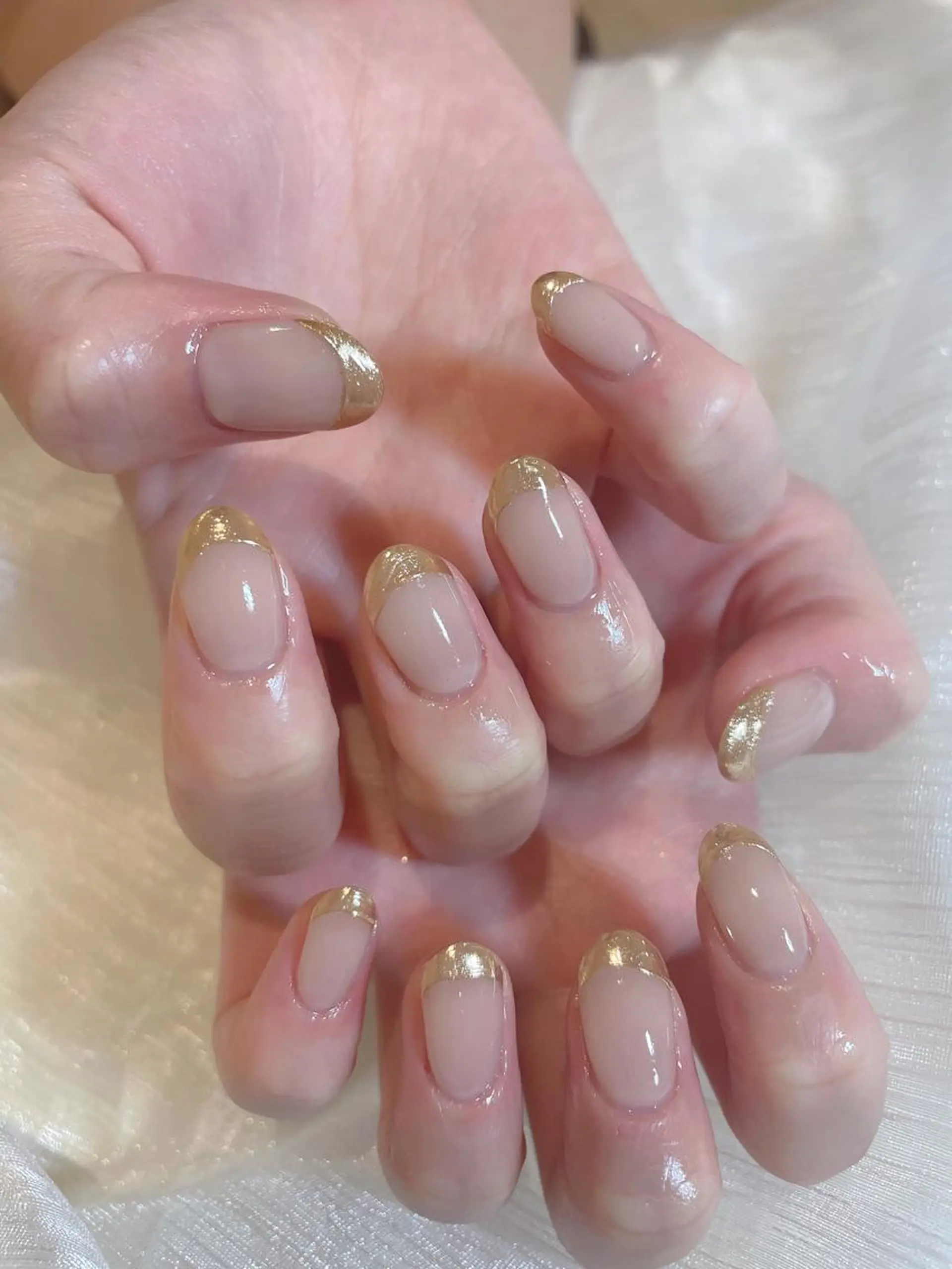 ネイル フレンチネイル ミラーネイル ハンドネイル ハンドケア Nailsalon Lily所属・Nail salon Lilyのネイルデザイン
