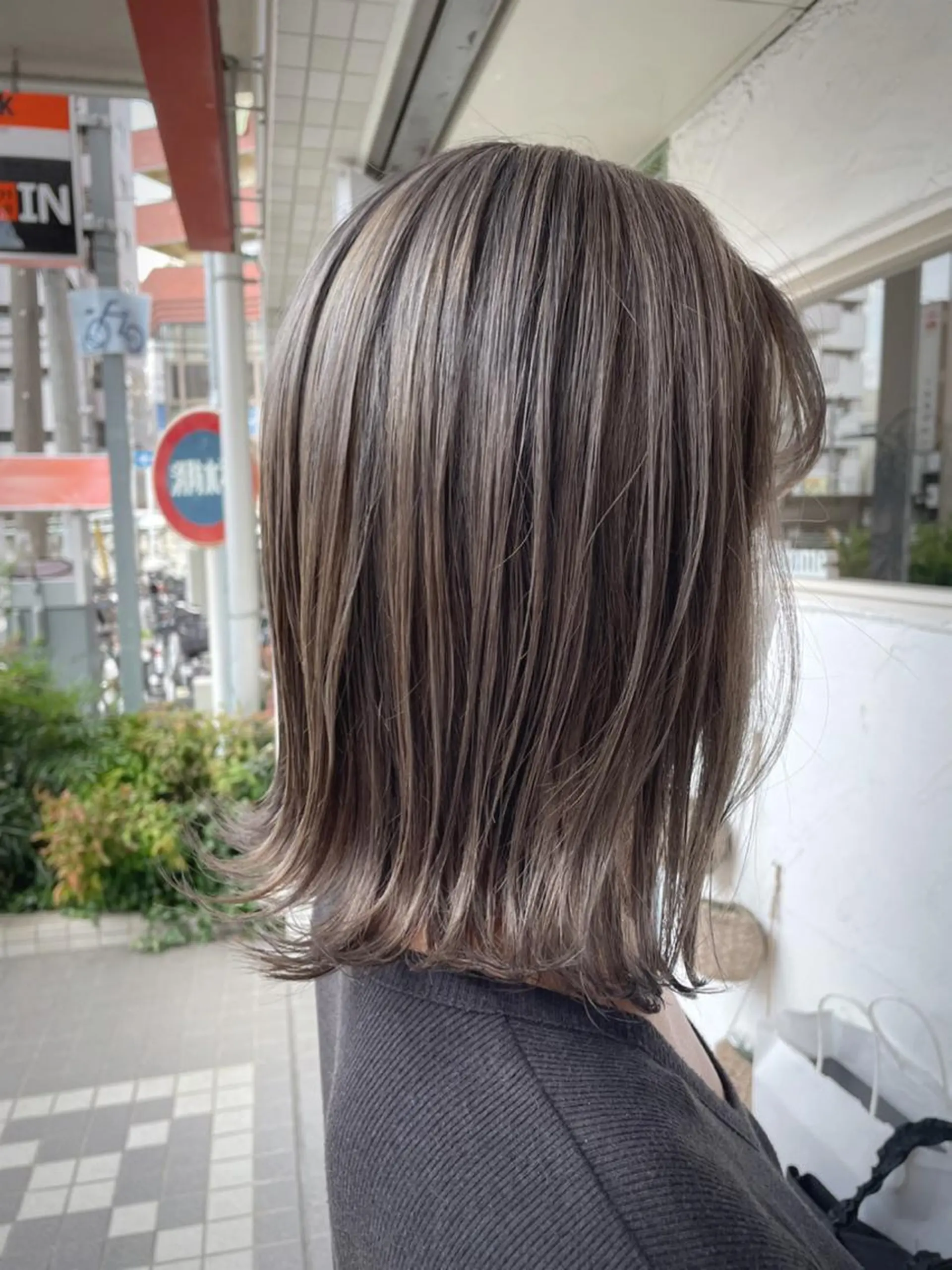 ミディアム カラー ブリーチ グレージュ カット トリートメント 大人かわいい💎ツヤ ✧亜美︎✧我孫子のヘアスタイル