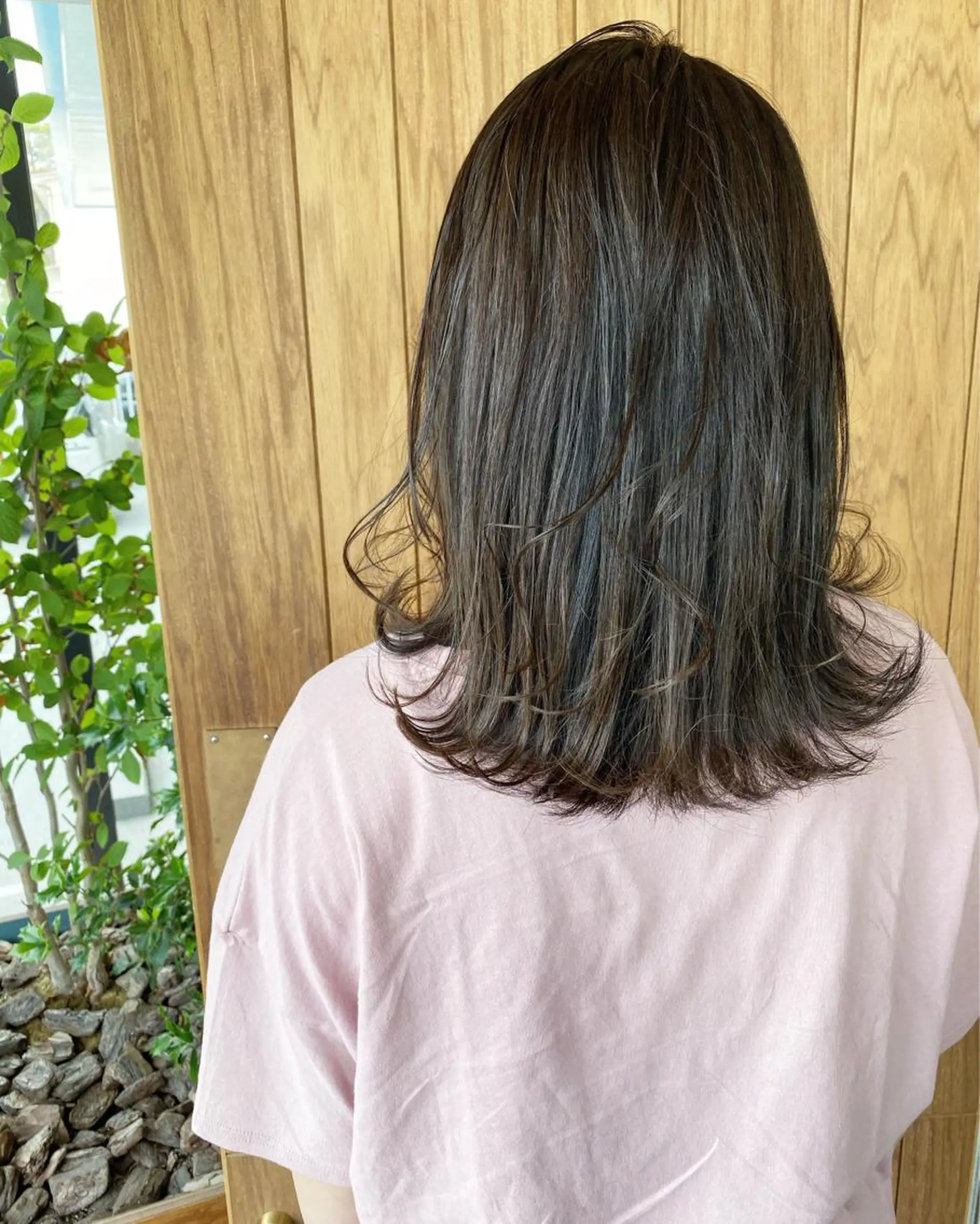 ミディアム カラー フラム所属・WATANABE MISAKIのヘアスタイル