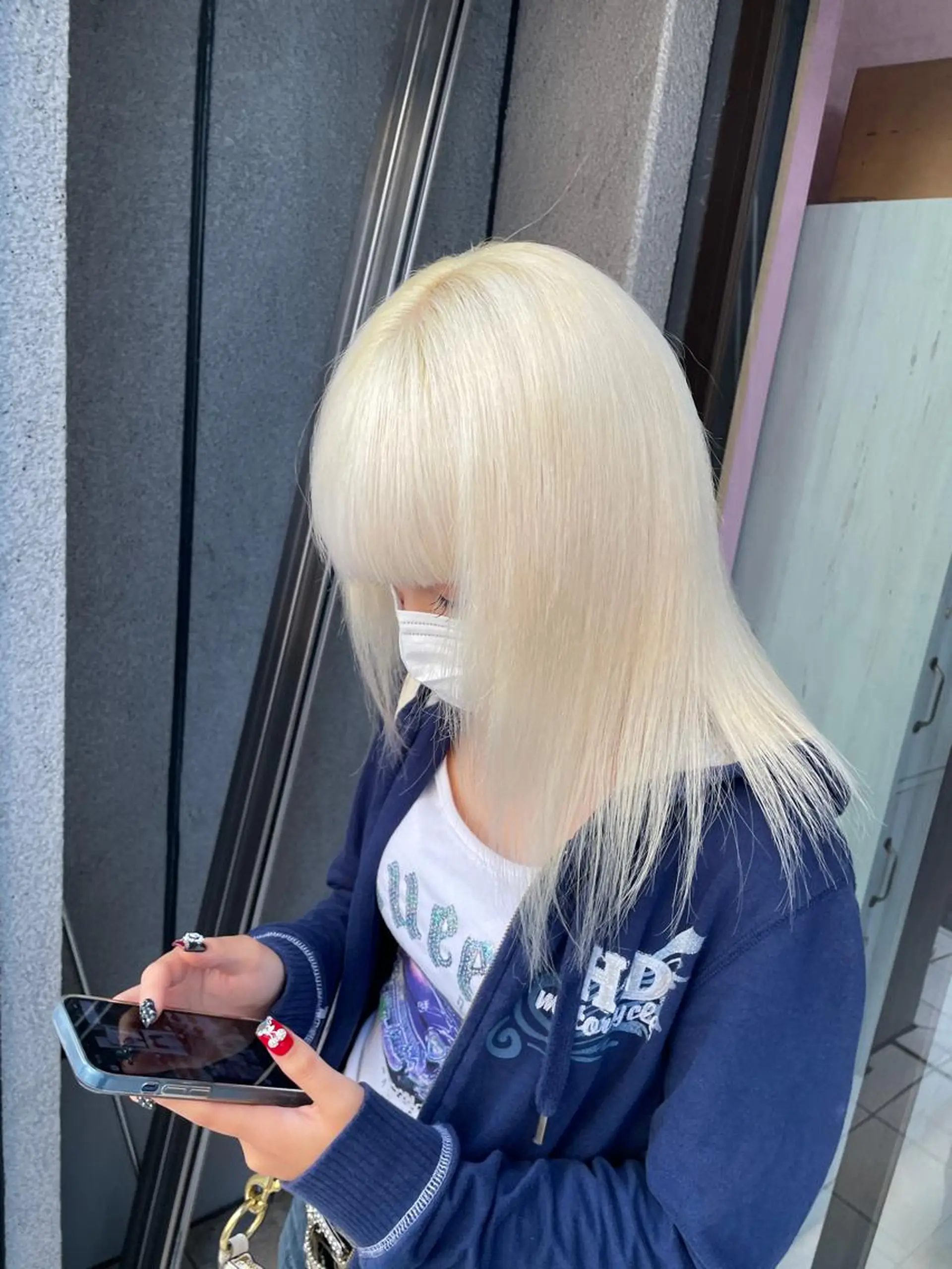 ミディアム 切りっぱなしボブ シールエクステ ボブ エクステ フレンチガーリー ヘアカラー トリートメント ❄️💛エクステ ブリーチ❄️yukiのヘアスタイル