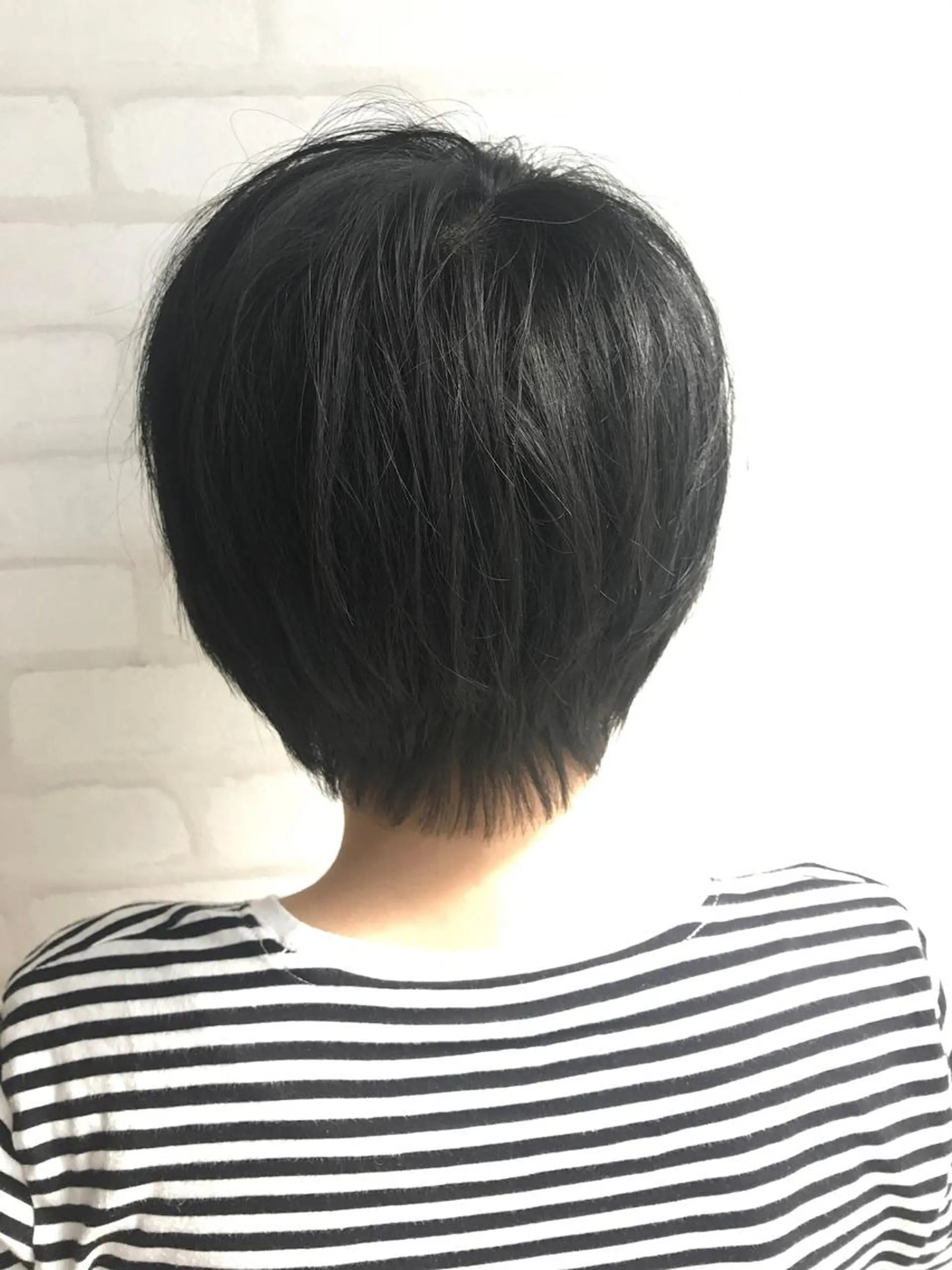 ショート 金沢 広美のヘアスタイル