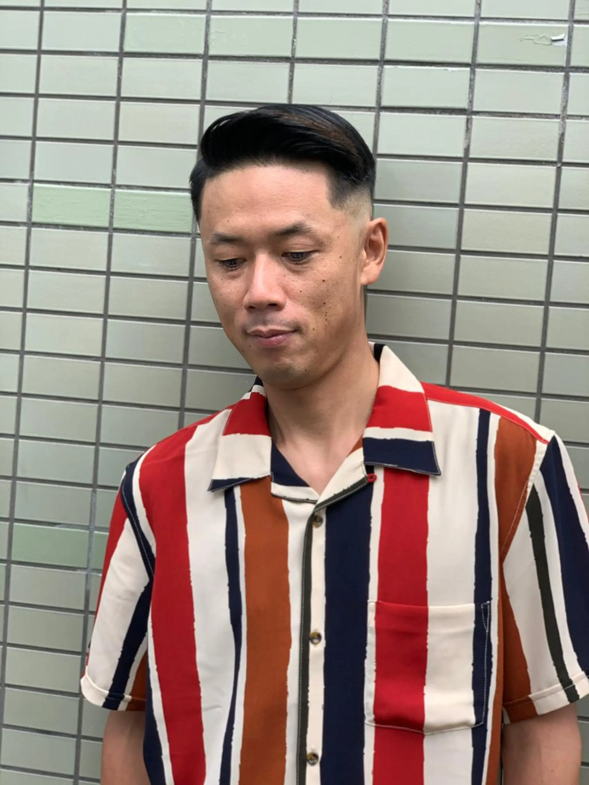 ショート パーマ メンズ フェードカット 濡れパン スキンフェード 石鳶 勝のヘアスタイル