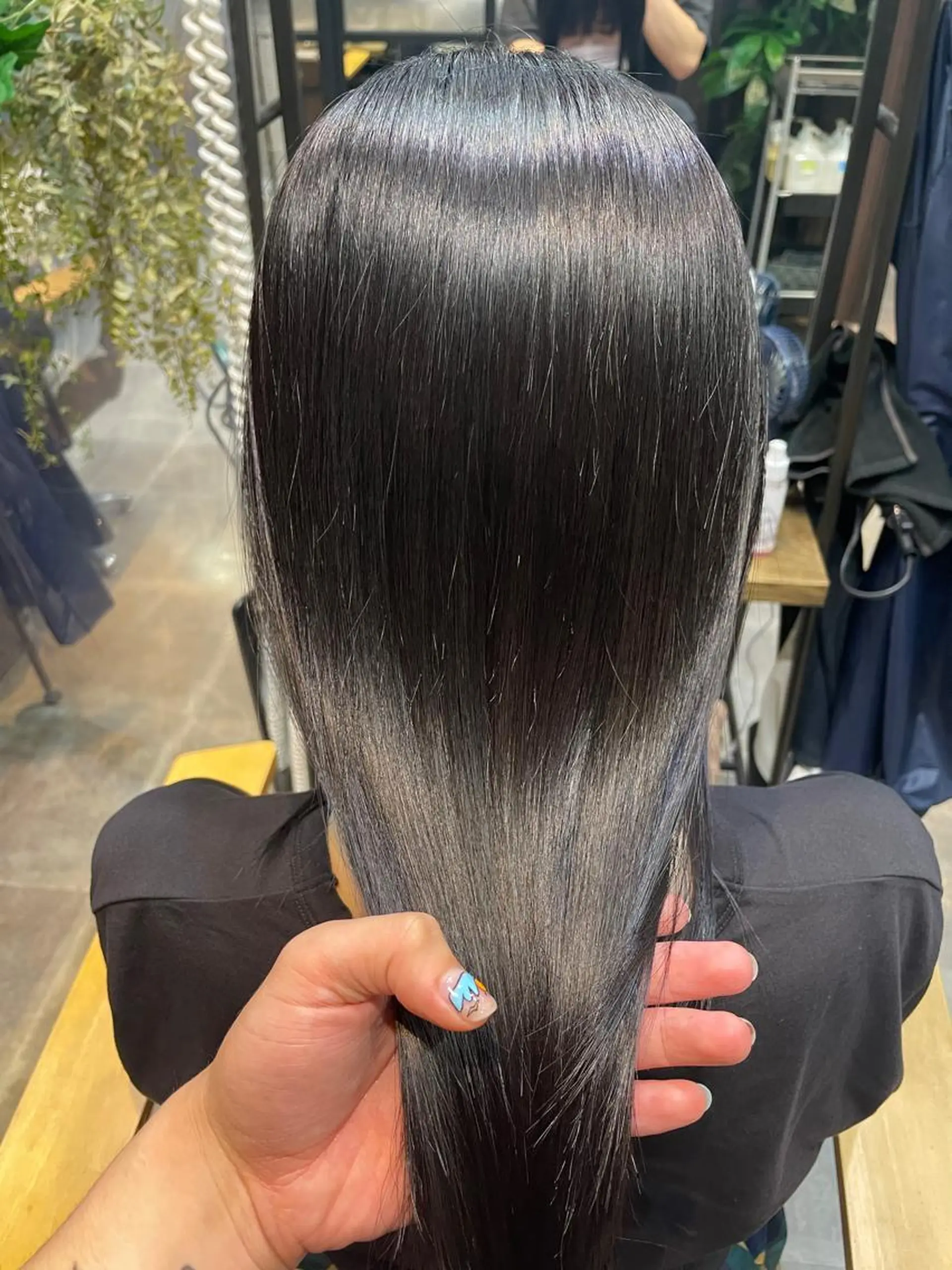 ロング カット 縮毛矯正 トリートメント newiGRANDE 🌈萩原聖也のヘアスタイル