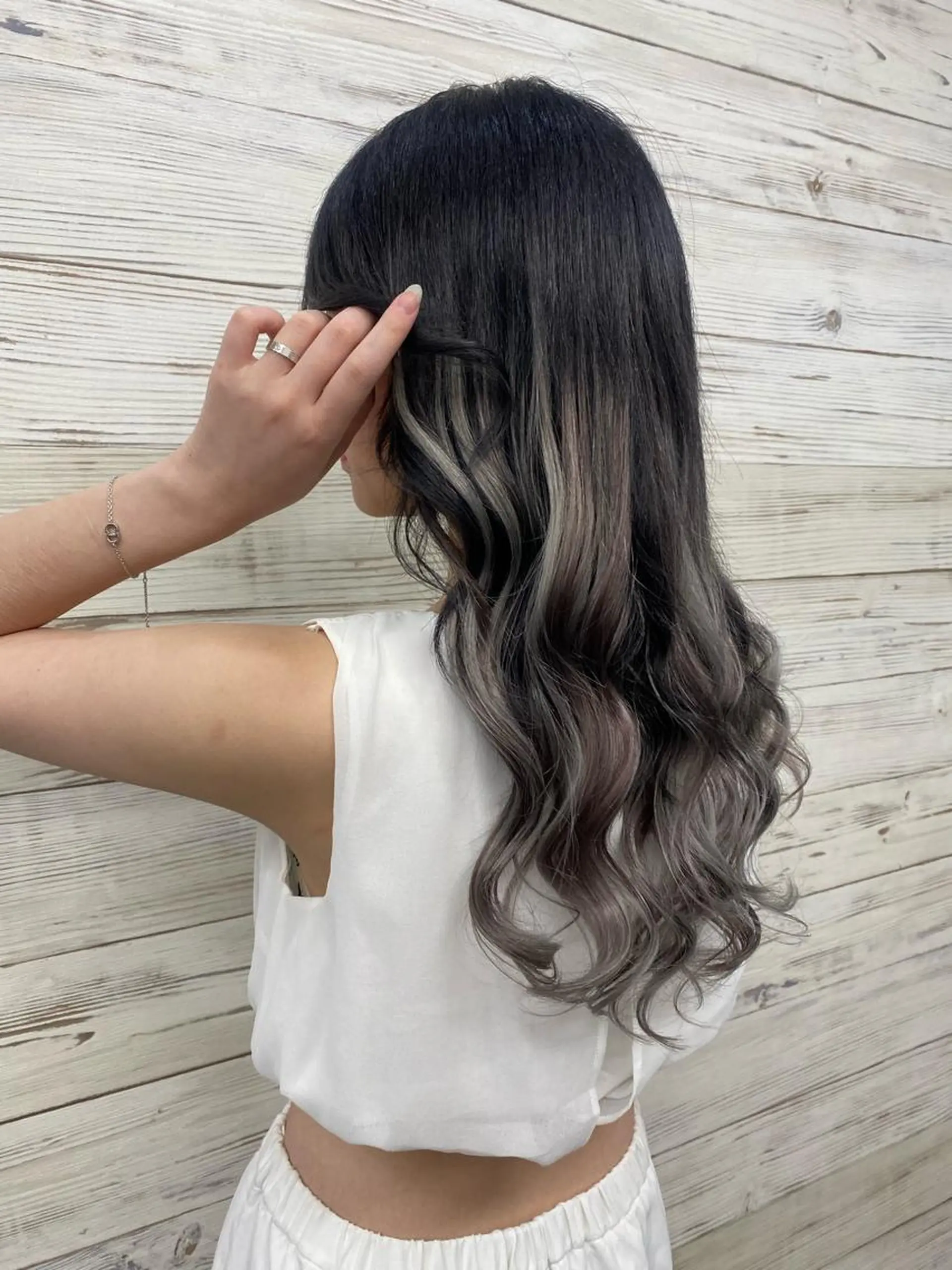 ミディアム カラー ヘアアレンジ ショートボブ 編み込みエクステ シールエクステ ミディアムパーマ バレイヤージュ LAVENDIA Azabu所属・LAVENDIA 初音のヘアスタイル