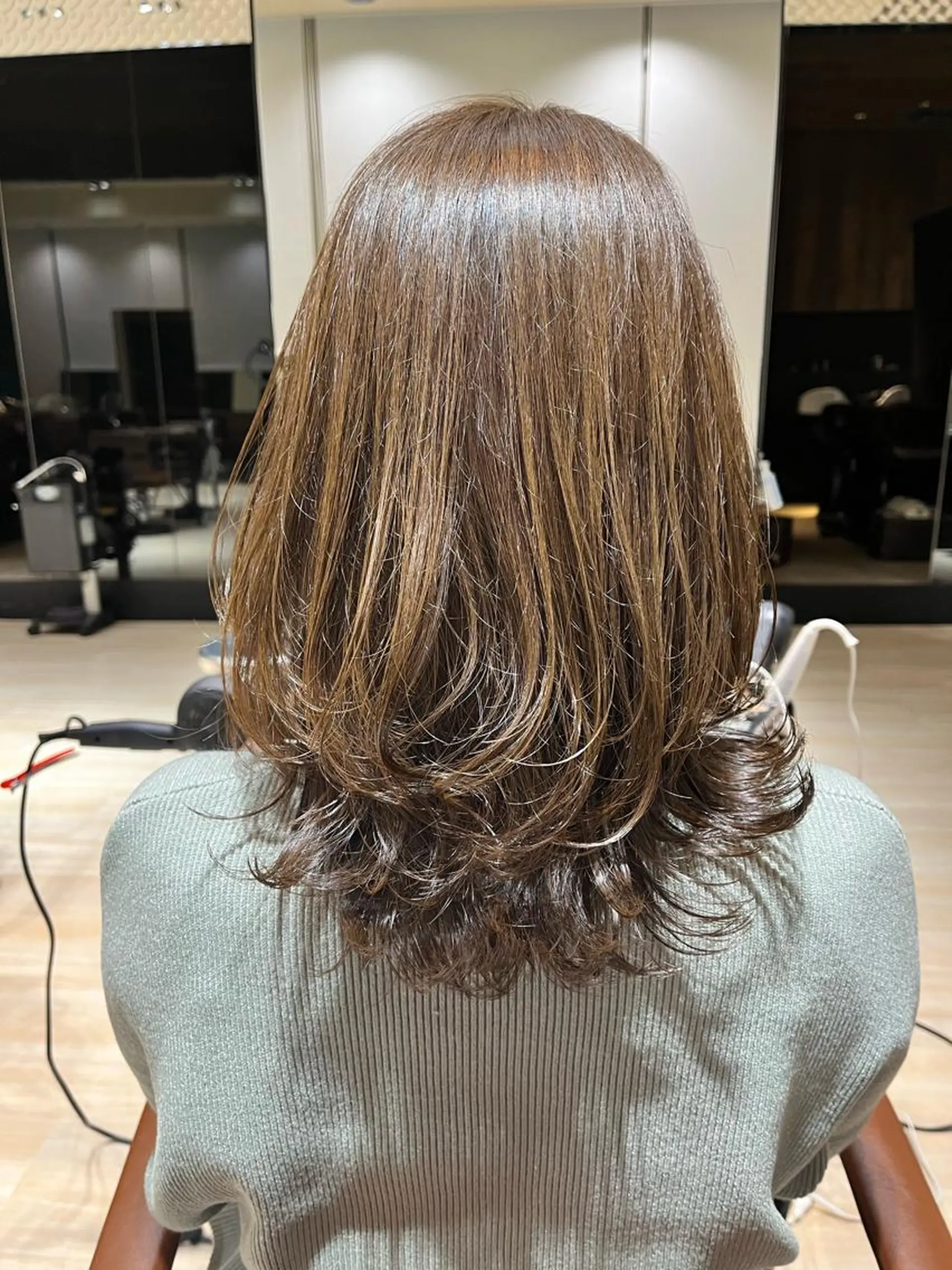 セミロング カラー レイヤーカット レイヤーカット顔周り /アレンジ伊藤彪真のヘアスタイル
