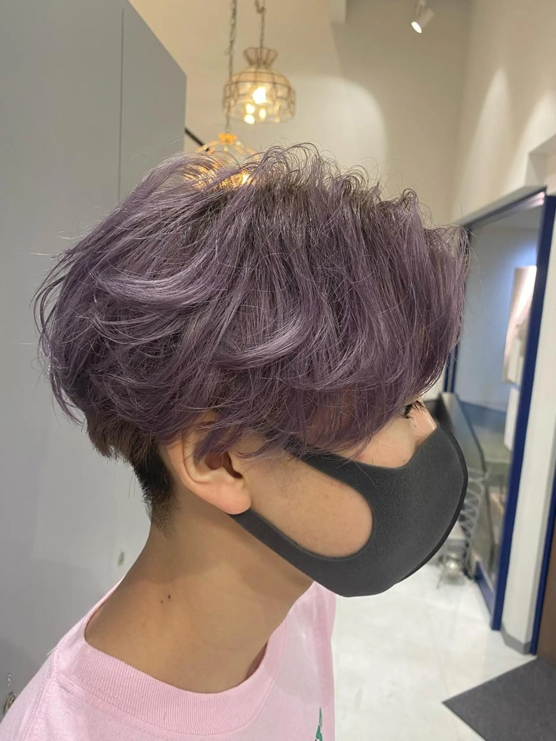 ショート パープルカラー 村山 豪歩のヘアスタイル