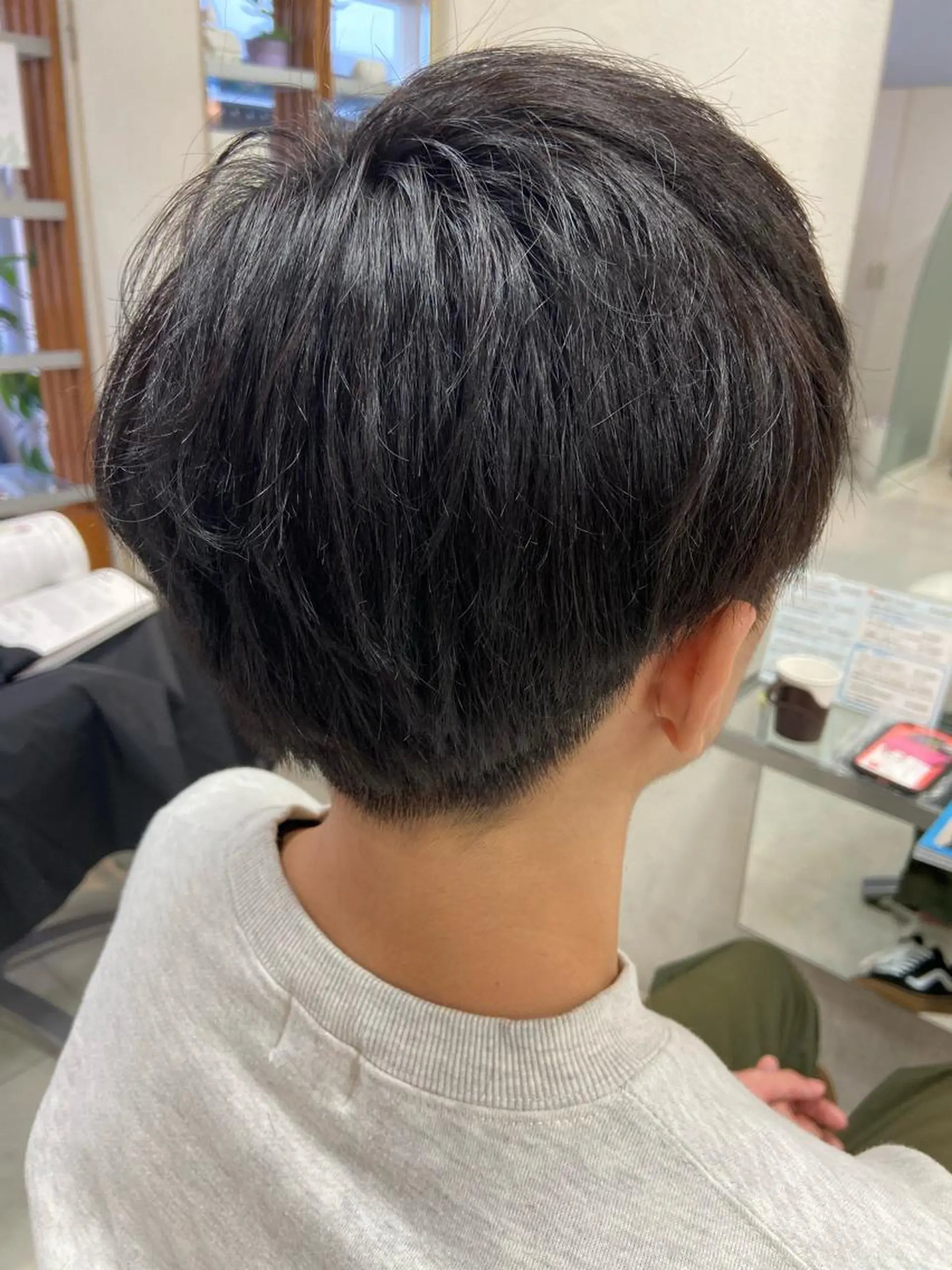 カラー メンズ マッシュ カット ヘッドスパ 菊地 美憂のヘアスタイル