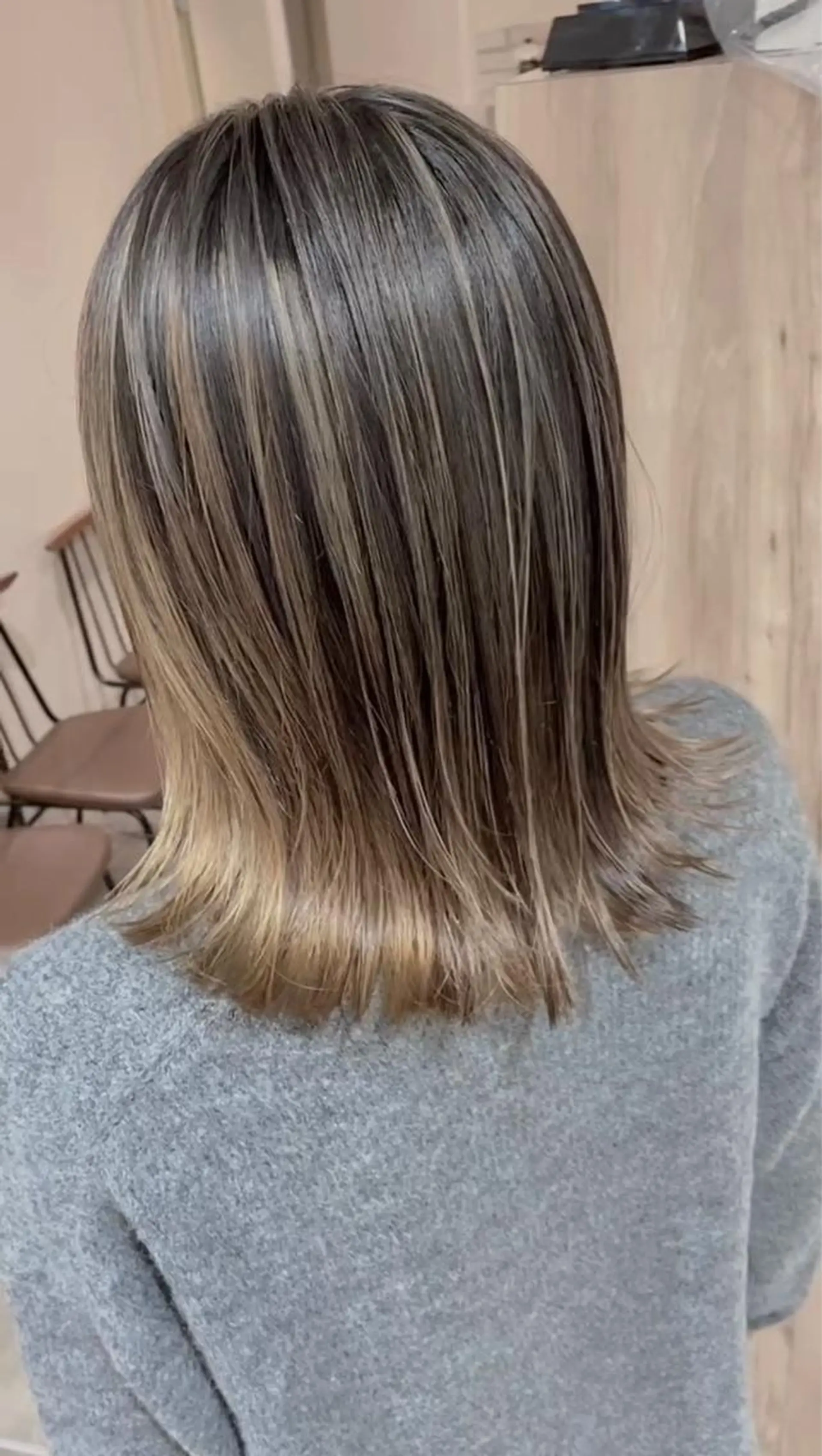 ミディアム カラー AMI Hair  supply所属・髪質改善カラー 韓国風レイヤーのヘアスタイル