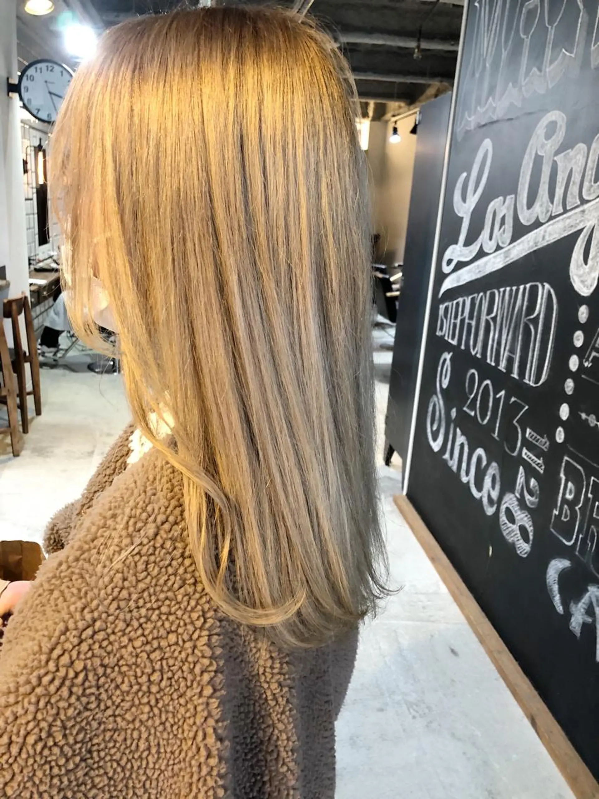 セミロング カラー カット ヘアカラー トリートメント 倉家 聖のヘアスタイル