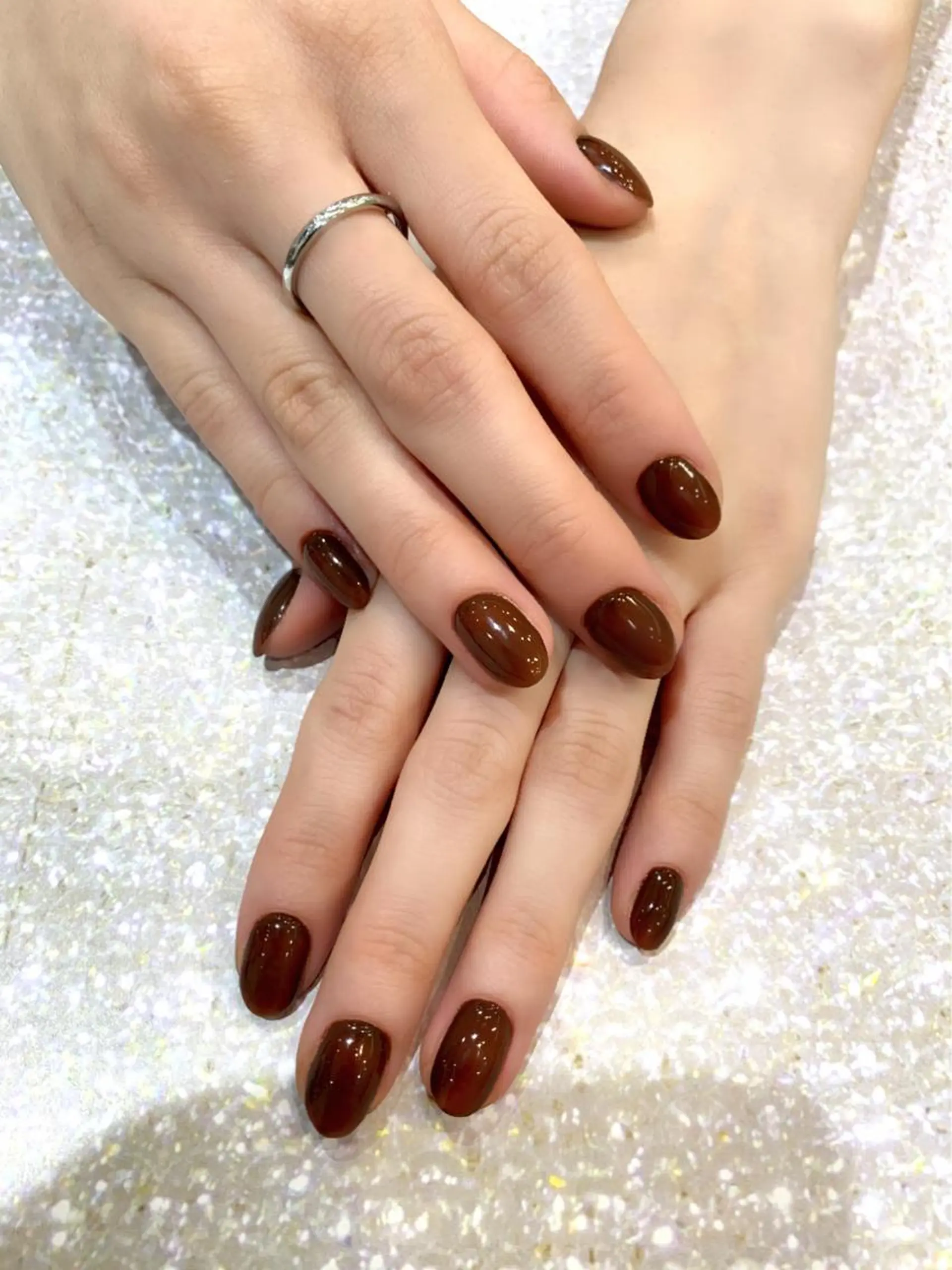 ネイル ブラウン ワンカラーネイル 赤木 理紗のマツエク・マツパデザイン