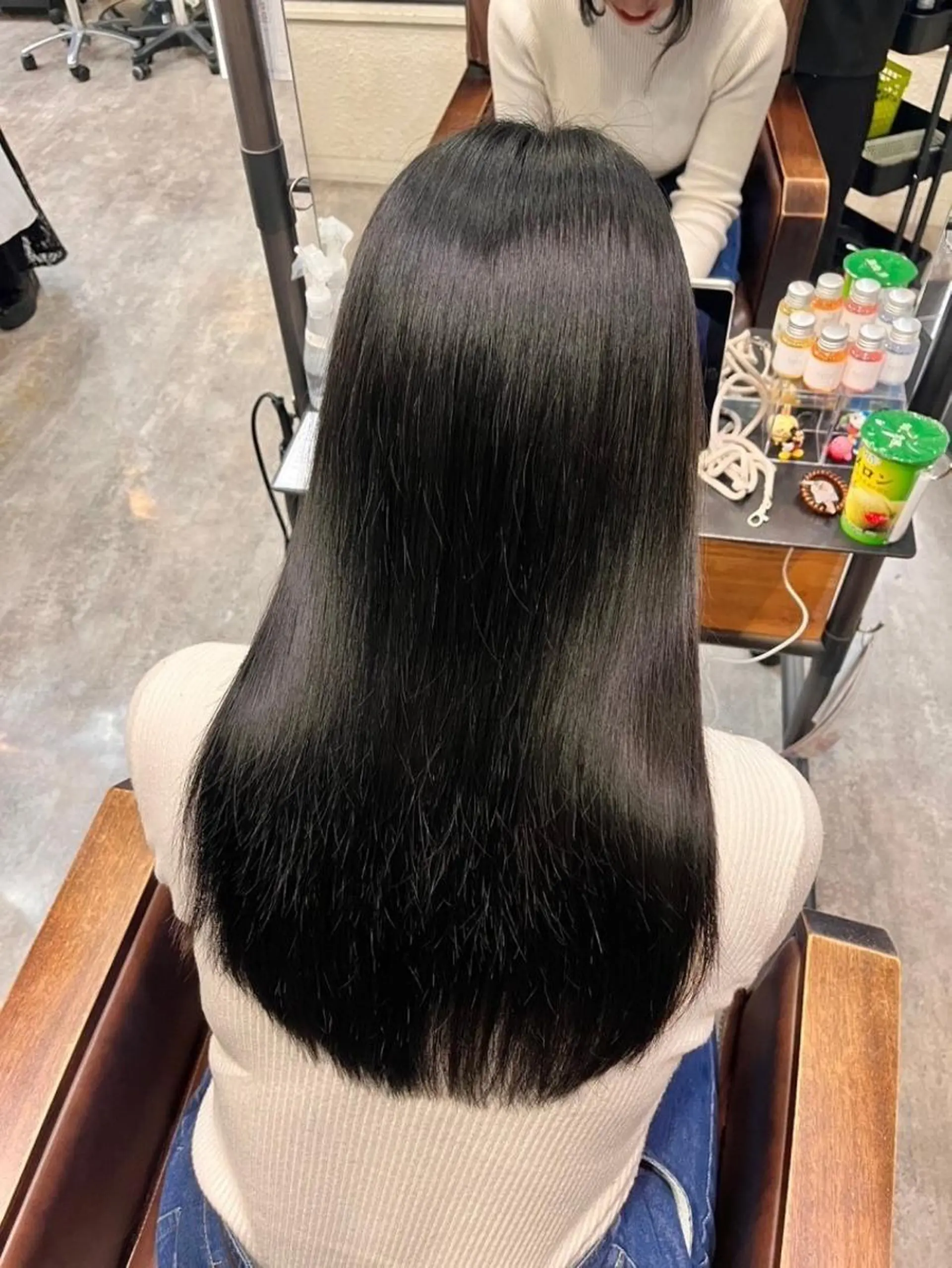 ロング 伸ばしかけ 髪質改善 ロング 似合わせカット トリートメント カット ヘアカラー トリートメント N° emirai 溝の口のヘアスタイル