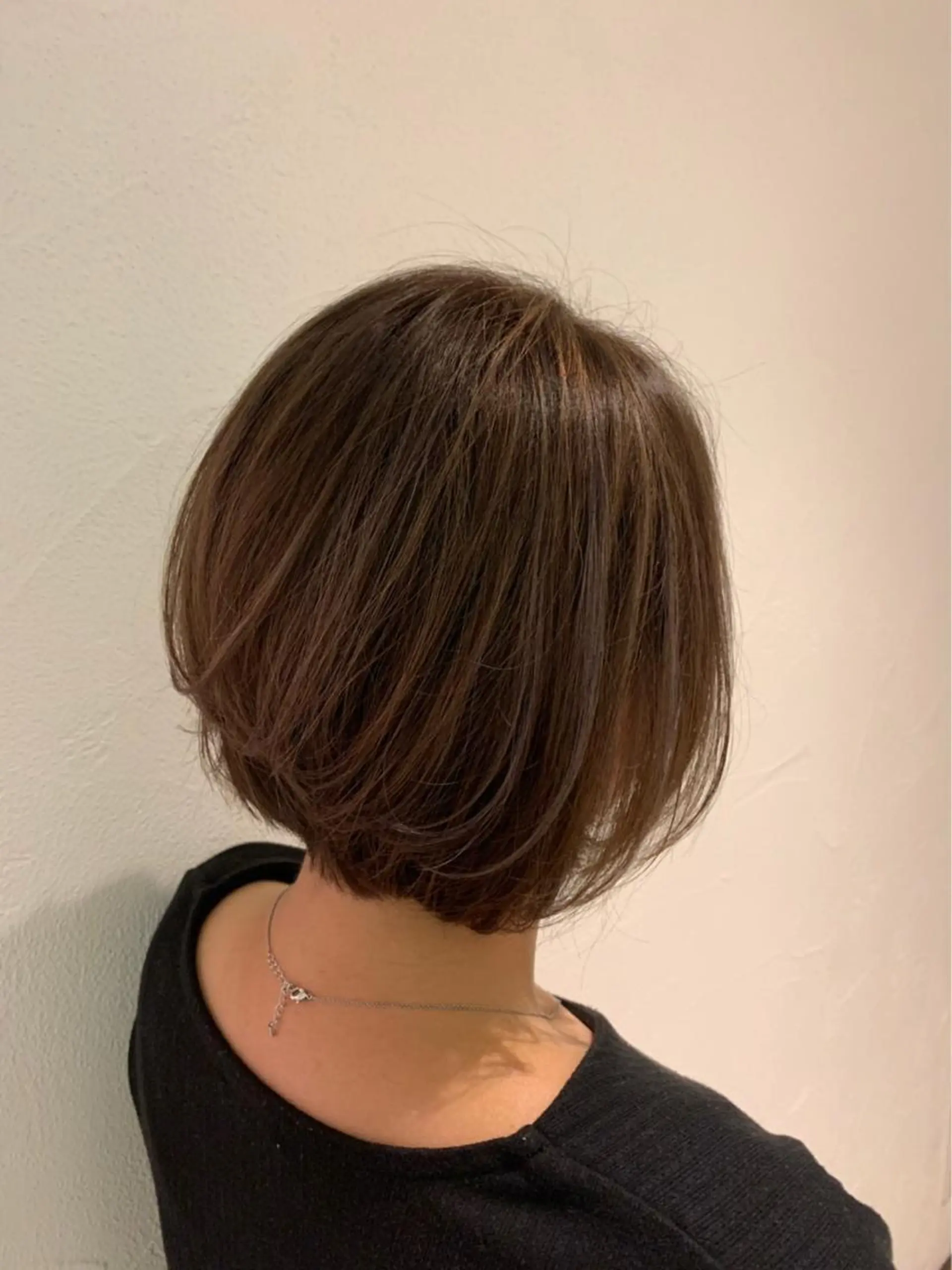 ショート カラー ショートボブ アディクシーカラー ベージュカラー ハイライトカラー ボブ 🌱工藤たいかい Lost  Cityのヘアスタイル