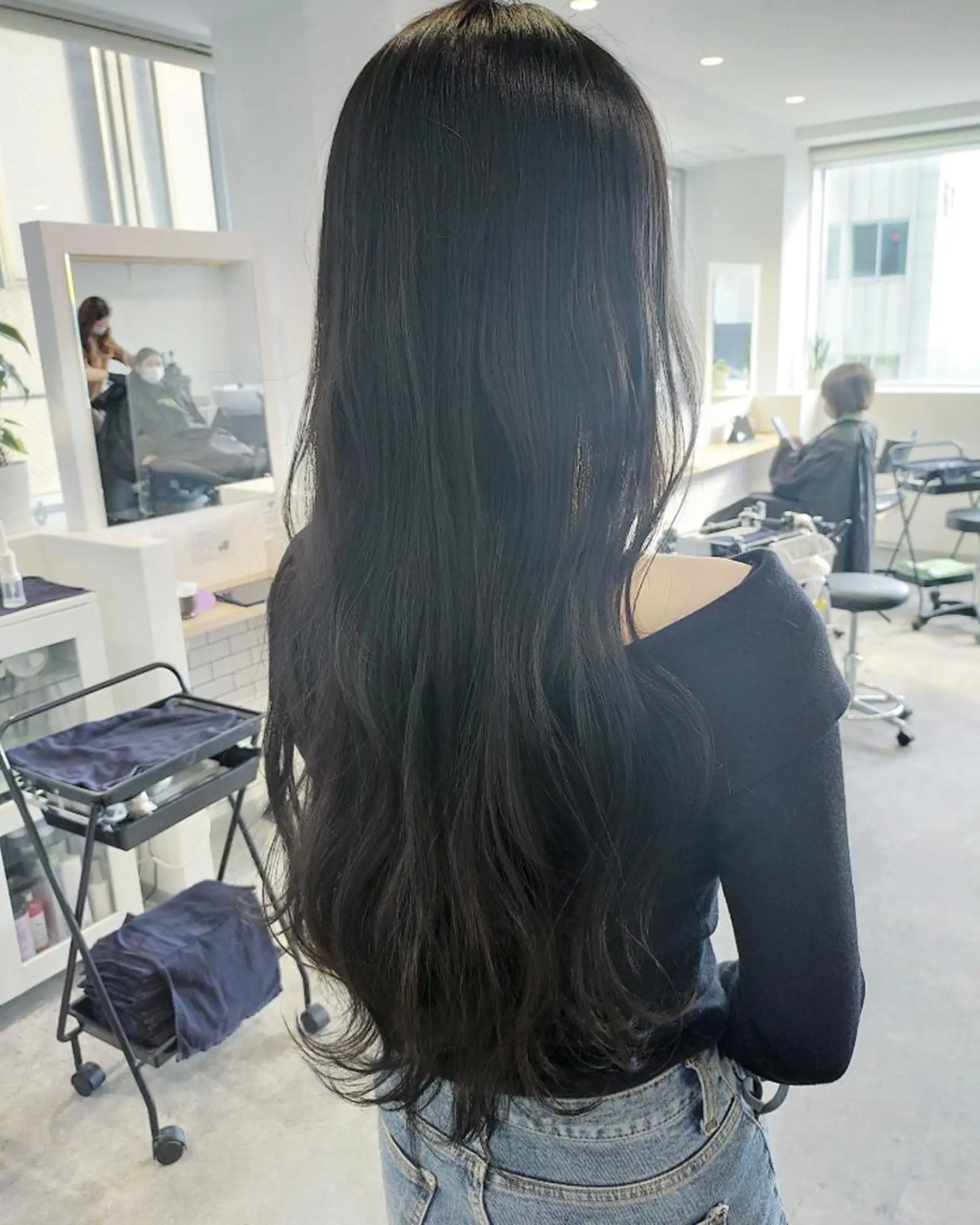 ロング カラー アッシュ ダークアッシュ JIL BLAN 京都所属・RU RIのヘアスタイル