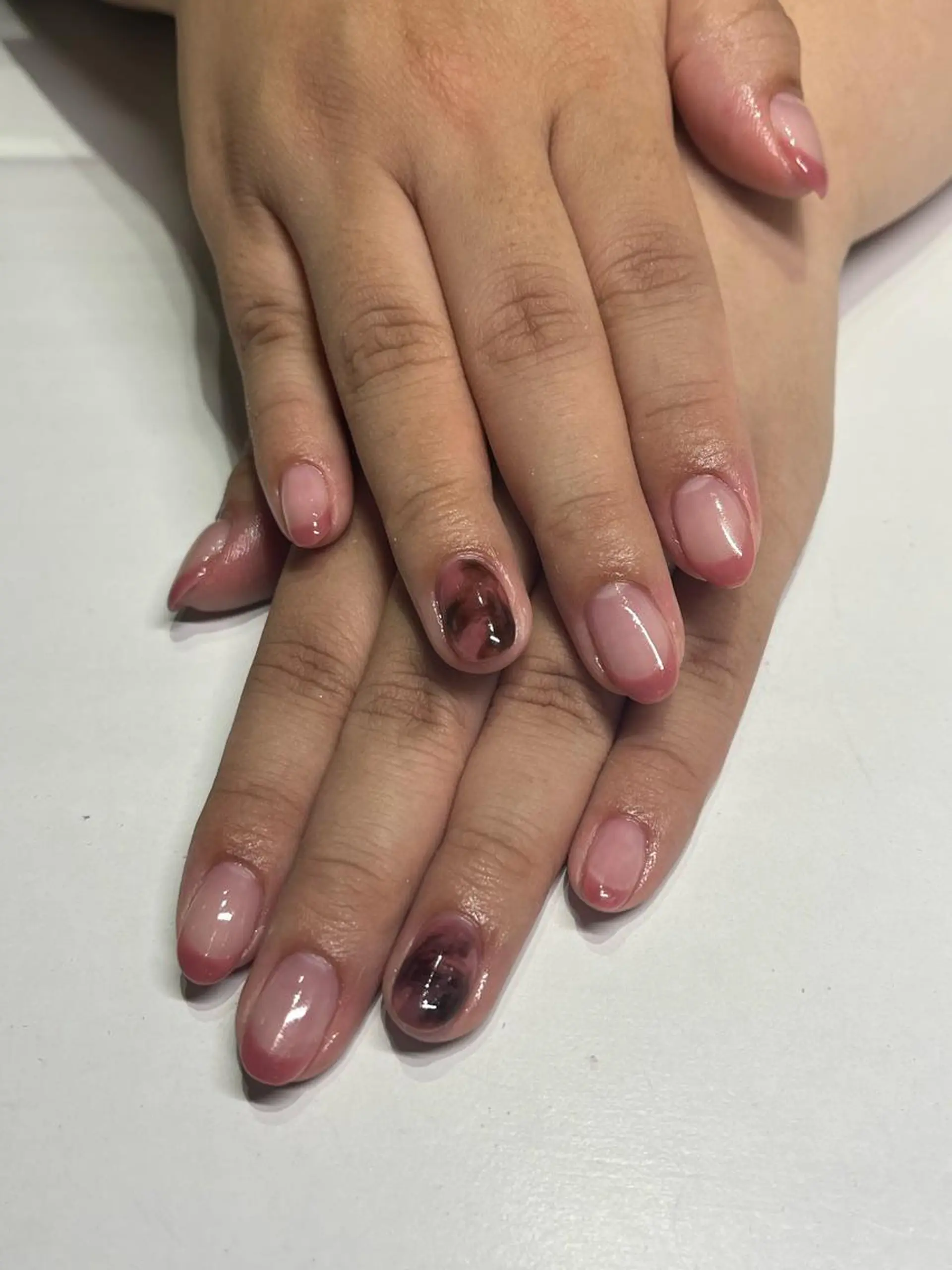 ネイル べっ甲ネイル フレンチネイル ニュアンスネイル ピンク Ribbon佐野店 小泉のネイルデザイン