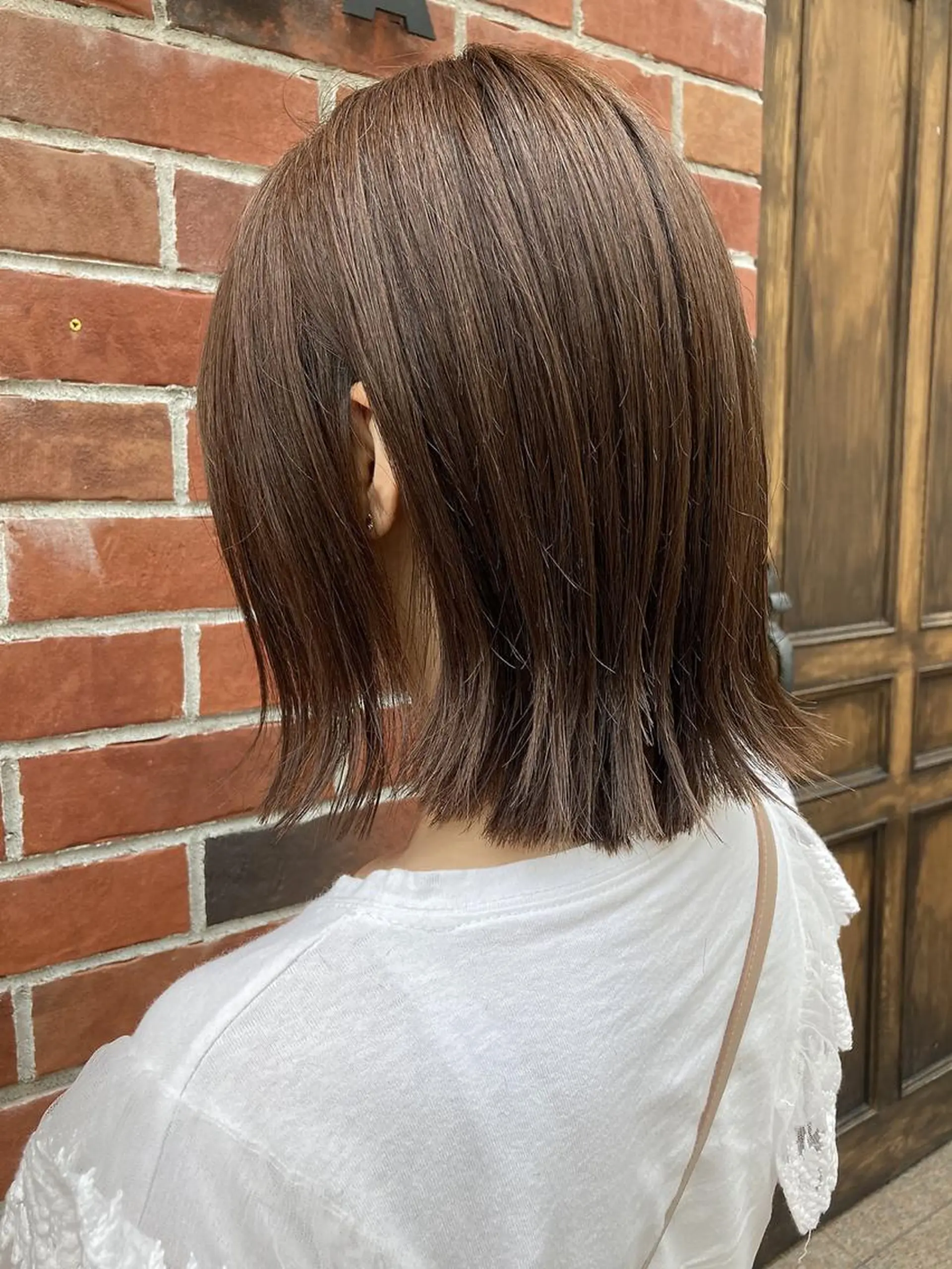 ミディアム カラー ヘアアレンジ ミストバング ブリーチ ケアブリーチ 透明感カラー デザインカラー maoブリーチ無し 似合わせカラーのヘアスタイル