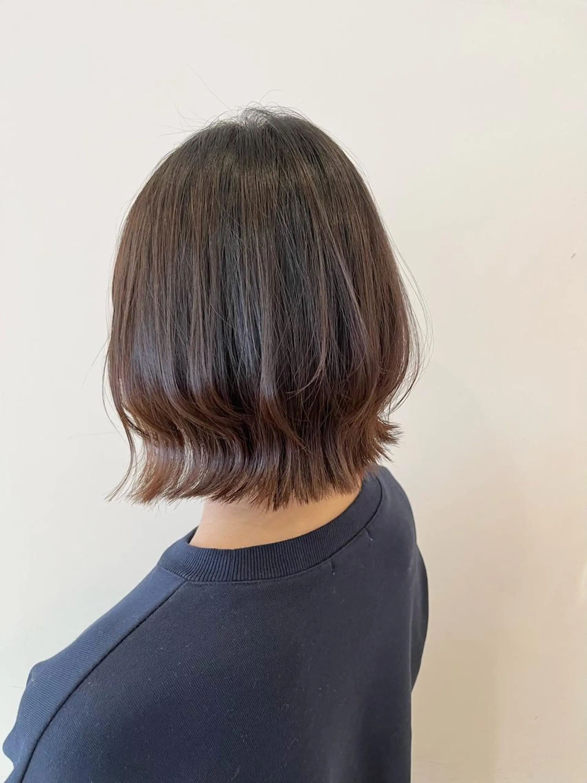 ミディアム ボブレイヤー ボブ レイヤーカット カット ヘアカラー トリートメント 🫧顔周りカット 🫧樫村優香のヘアスタイル