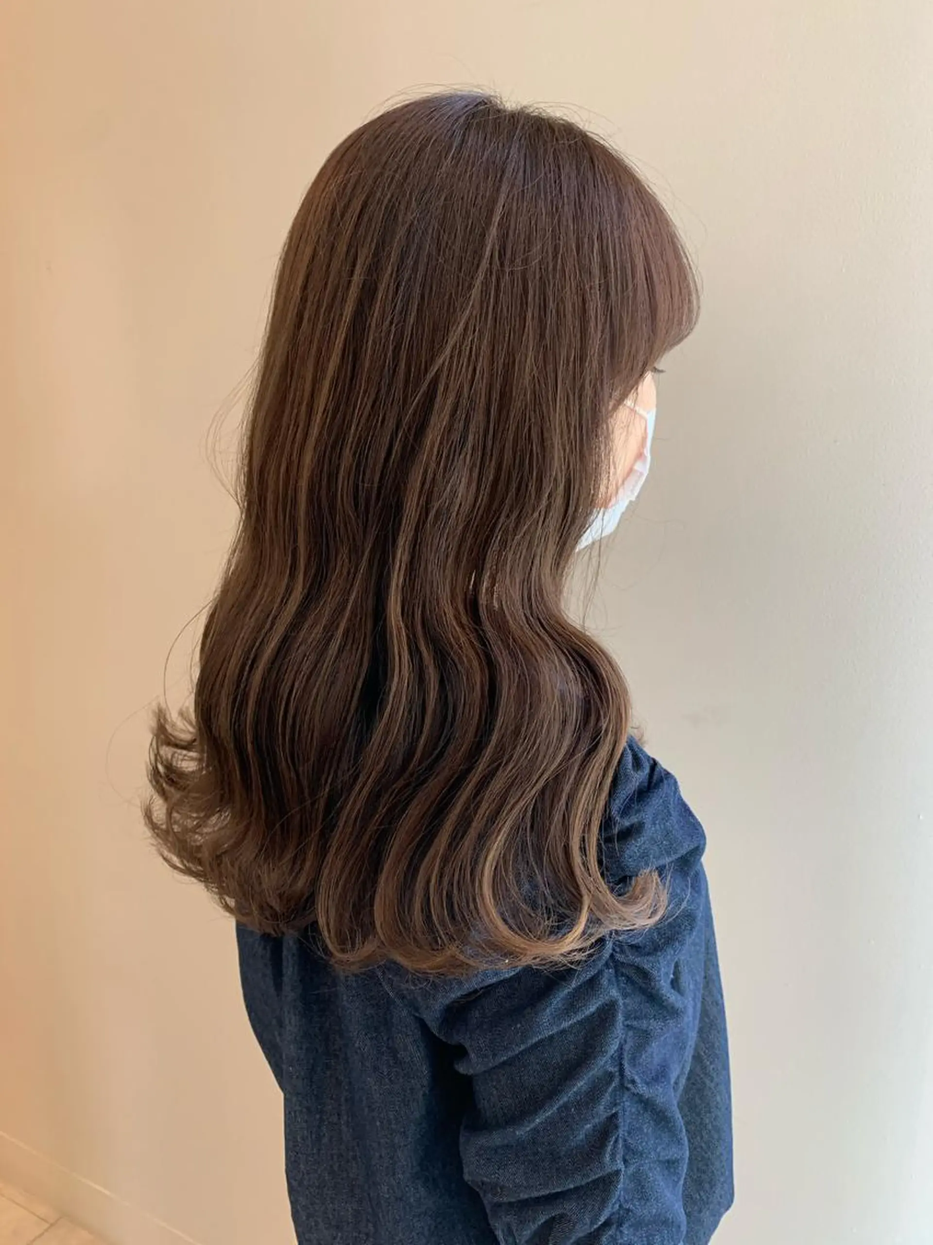 ロング カラー ベージュカラー カット ヘアカラー 顔まわりカット✄ ベージュカラー🧸のヘアスタイル