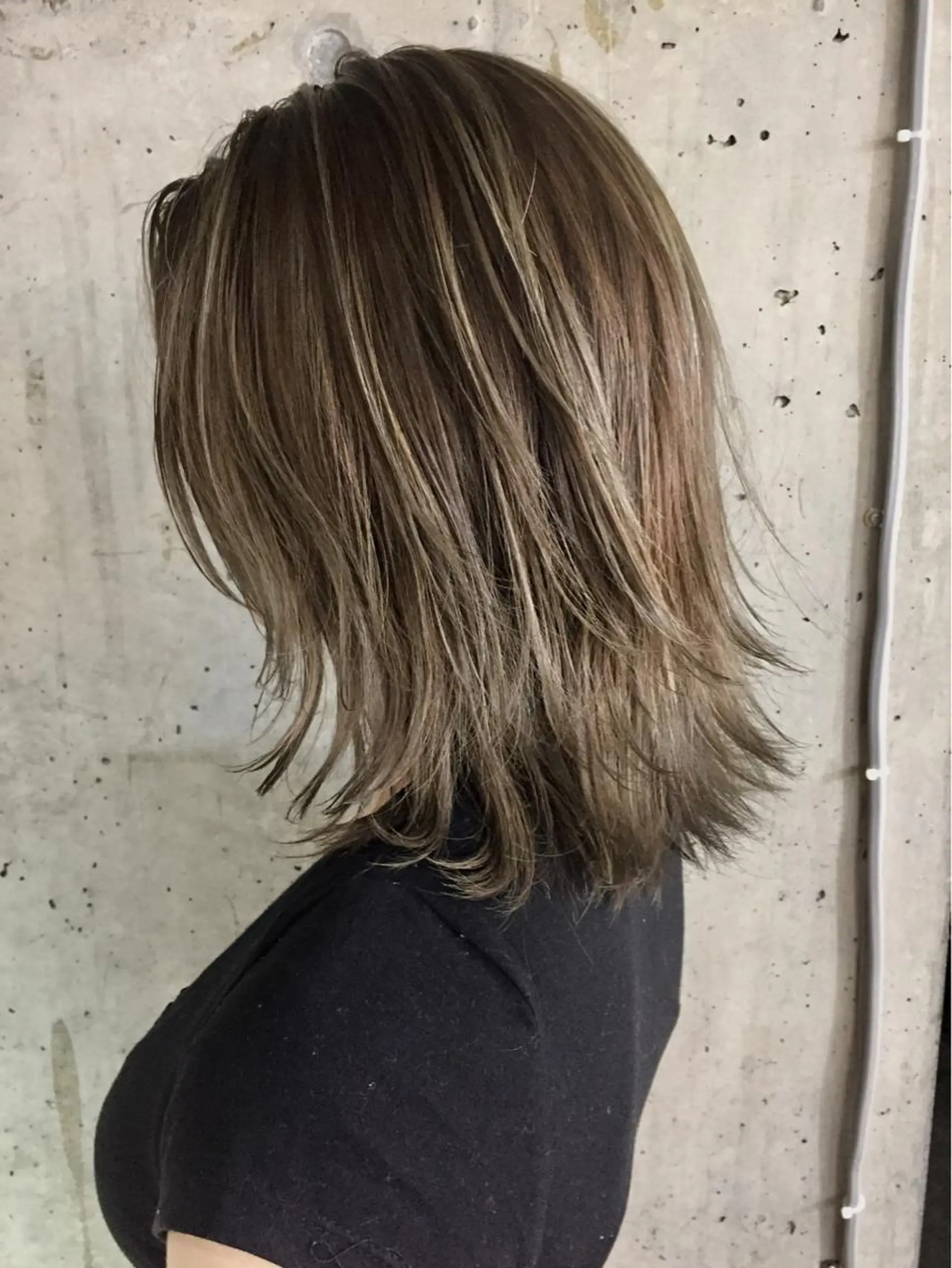 ミディアム カラー パーマ ヘアアレンジ メンズ キッズ ネイル マツエク・マツパ メンズブリーチ メンズハイライト メンズインナーカラー ブリーチ グラデーションカラー 韓国風×透明感カラー 髪質改善オタベシンヤのヘアスタイル