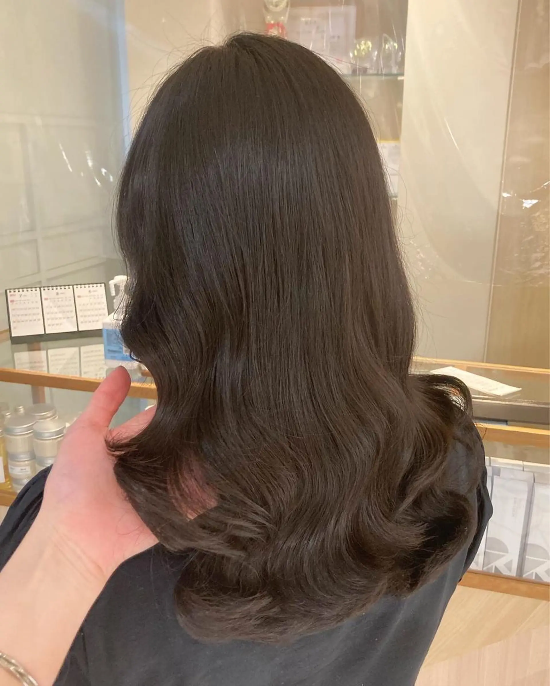 ロング パーマ 韓国風ヘア 大岩 茉愉のヘアスタイル