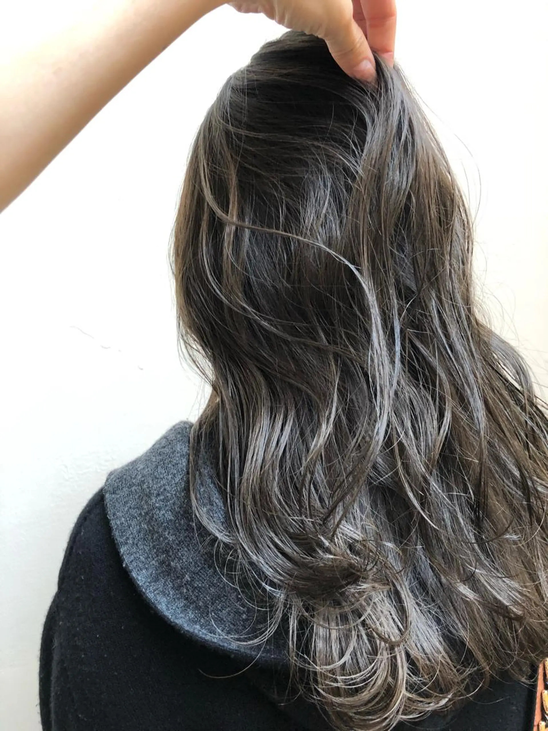 セミロング カラー グレージュ luve heart's And Be  minamisemba所属・脇坂 佳世の眉毛・アイブロウイメージ