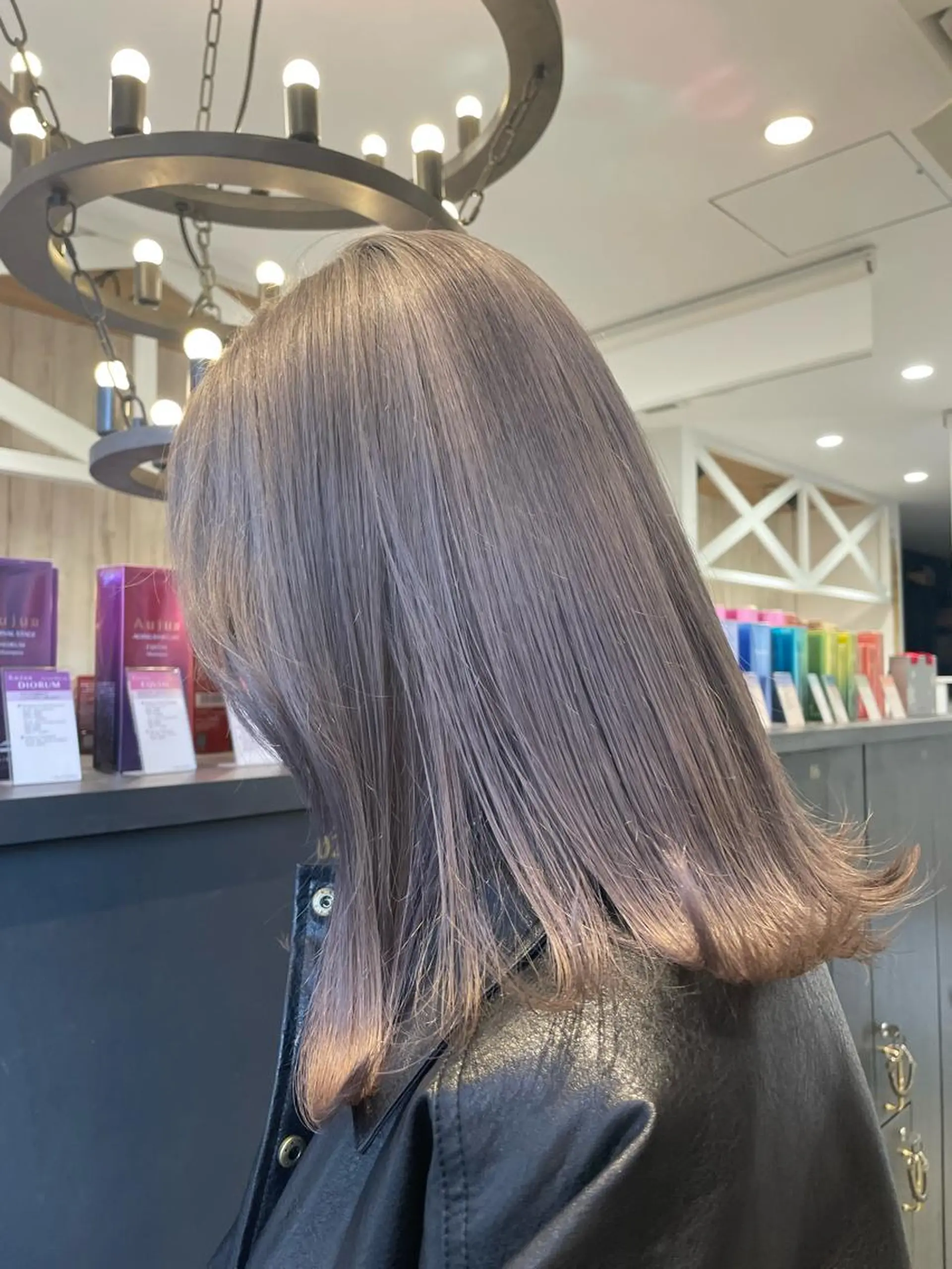 カラー 井上 舞のヘアスタイル