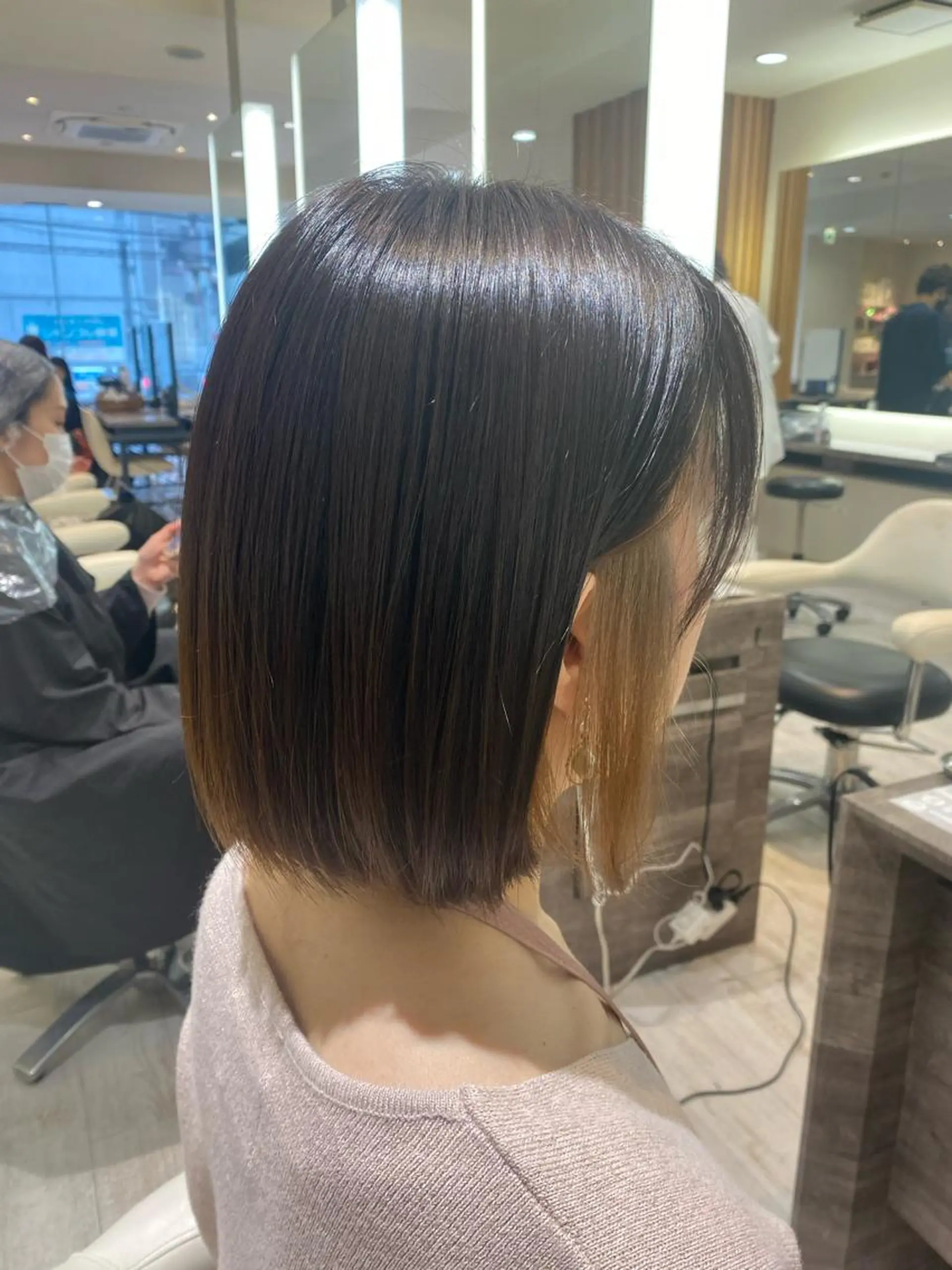 ショート カラー ベージュカラー インナーカラー ヘアカラー 佐野 太河のヘアスタイル