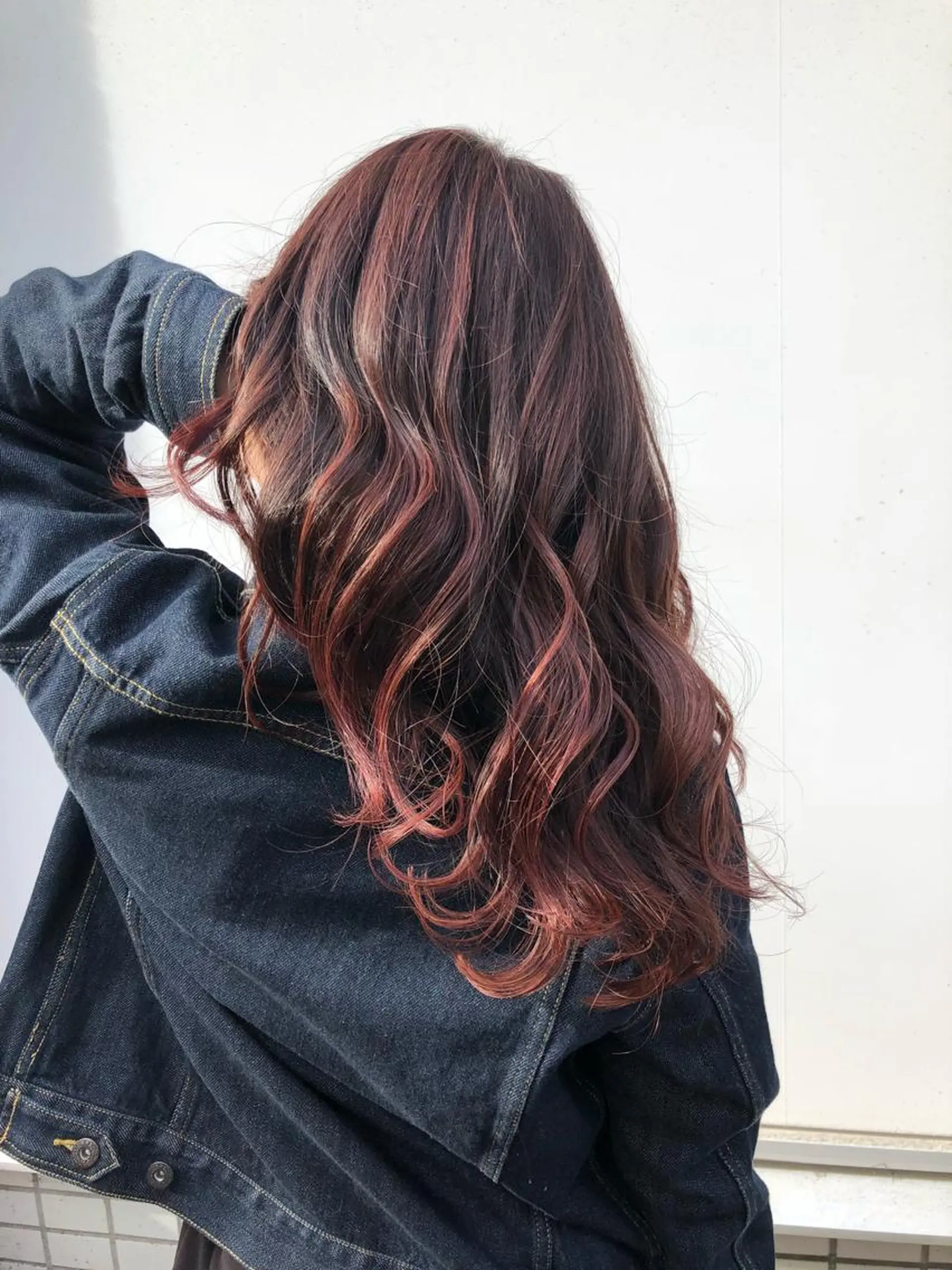 ロング カラー バレイヤージュ レイヤーカット 榎園 由美のヘアスタイル