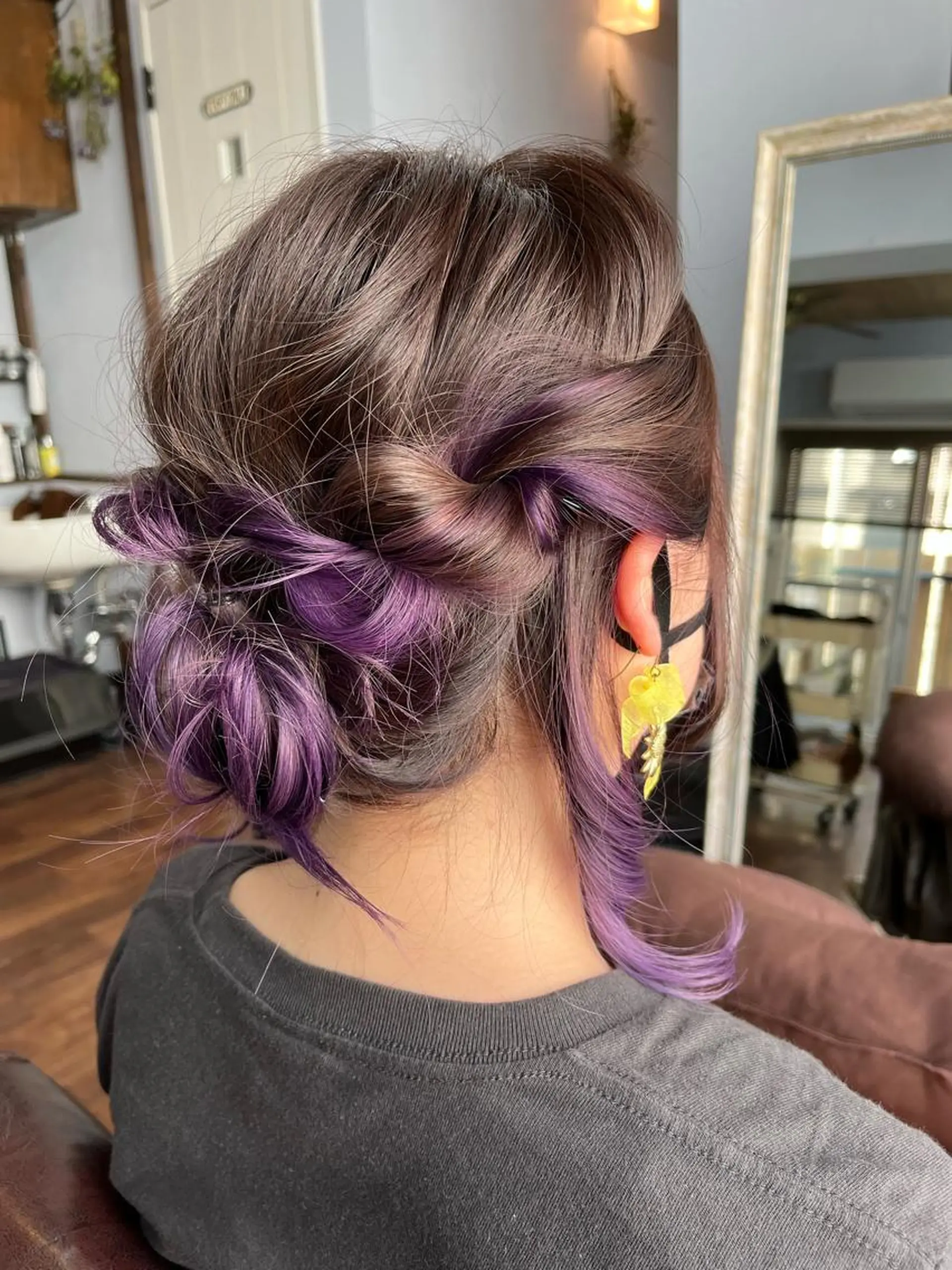 セミロング カラー ショートボブ アッシュ バレイヤージュ ミストバング ベージュカラー カット ヘアカラー トリートメント 原宿サロン代表 デザインカラー伊藤卓のヘアスタイル