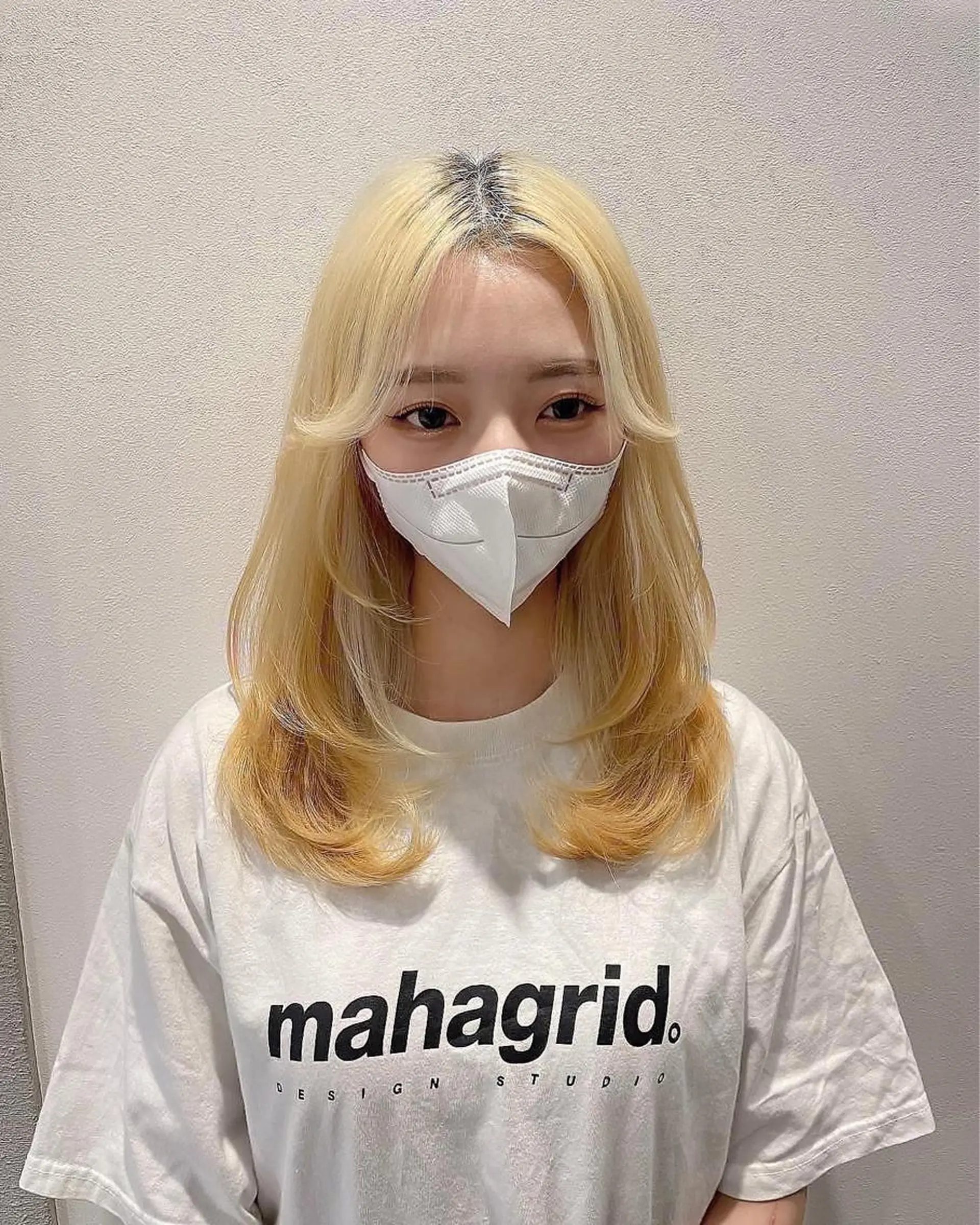 セミロング 銀座／レイヤーカット 🤍内野すみれのヘアスタイル