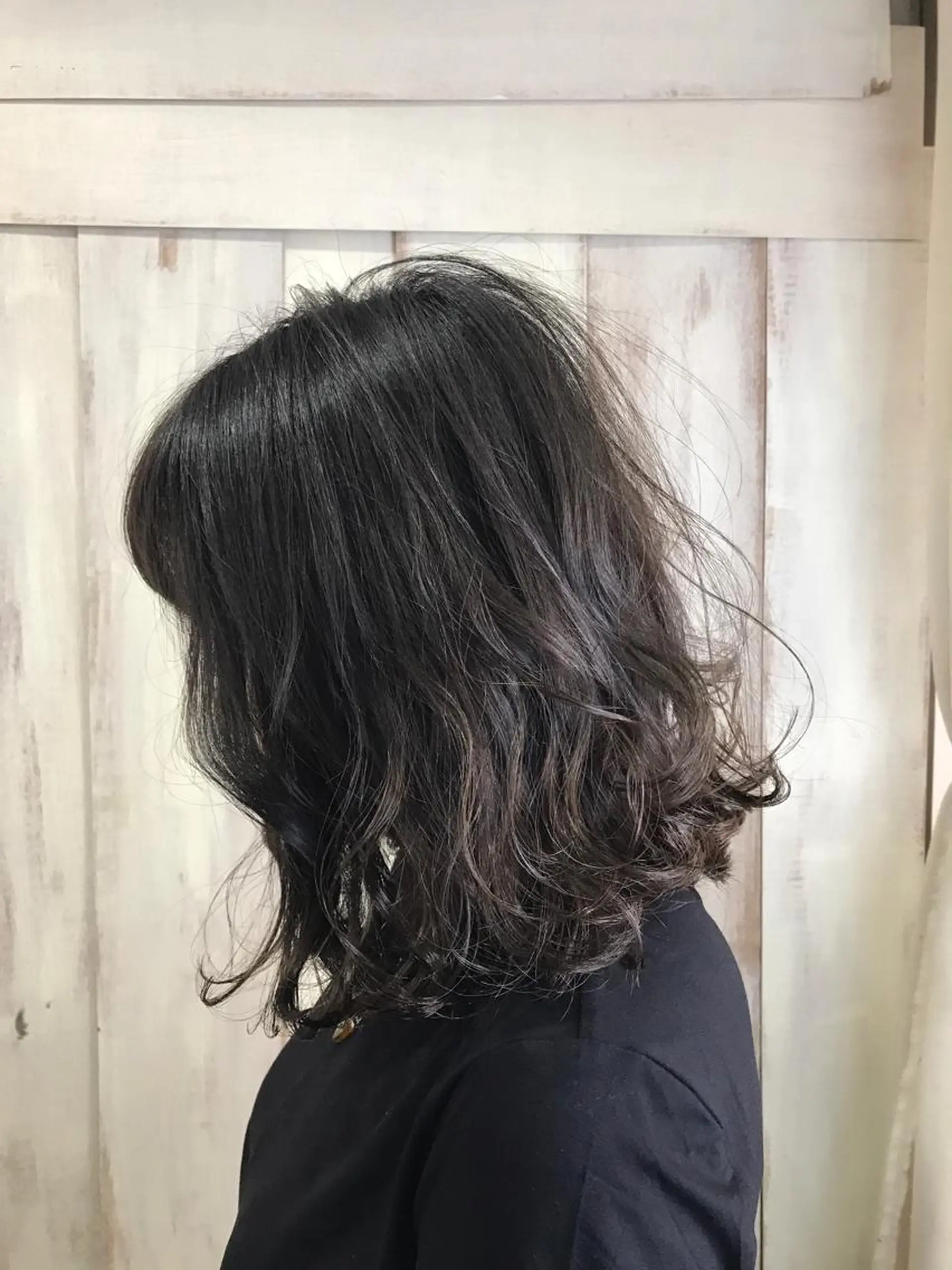 ミディアム カラー 丸山 史香のヘアスタイル