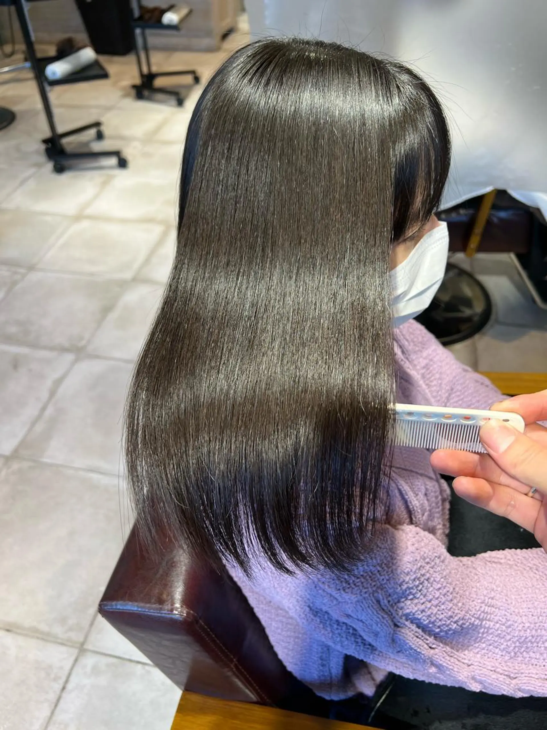 セミロング 小口 晃のヘアスタイル