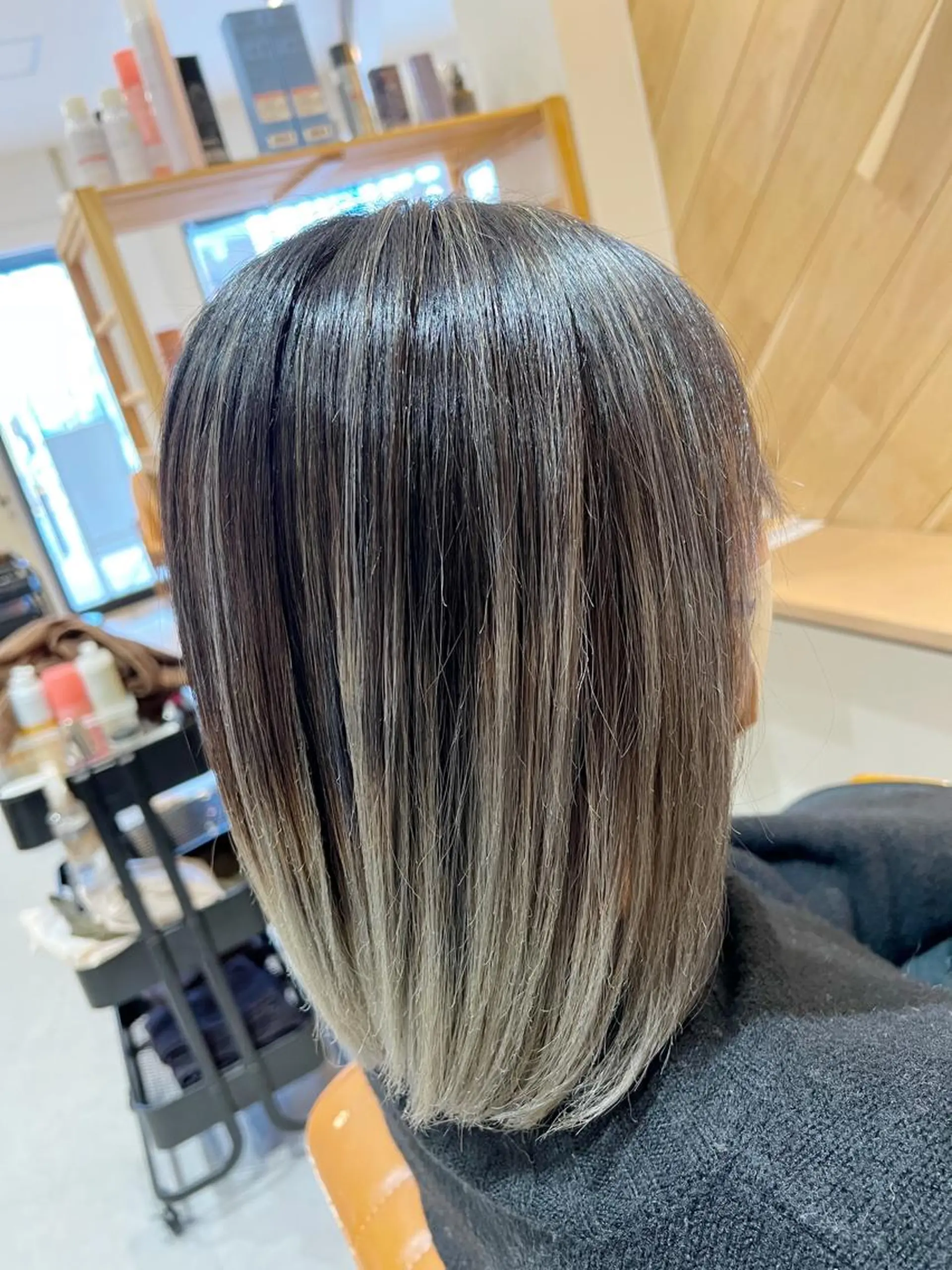 ミディアム カラー バレイヤージュ レイヤーカット Love&Hair Breit/店長下川のヘアスタイル