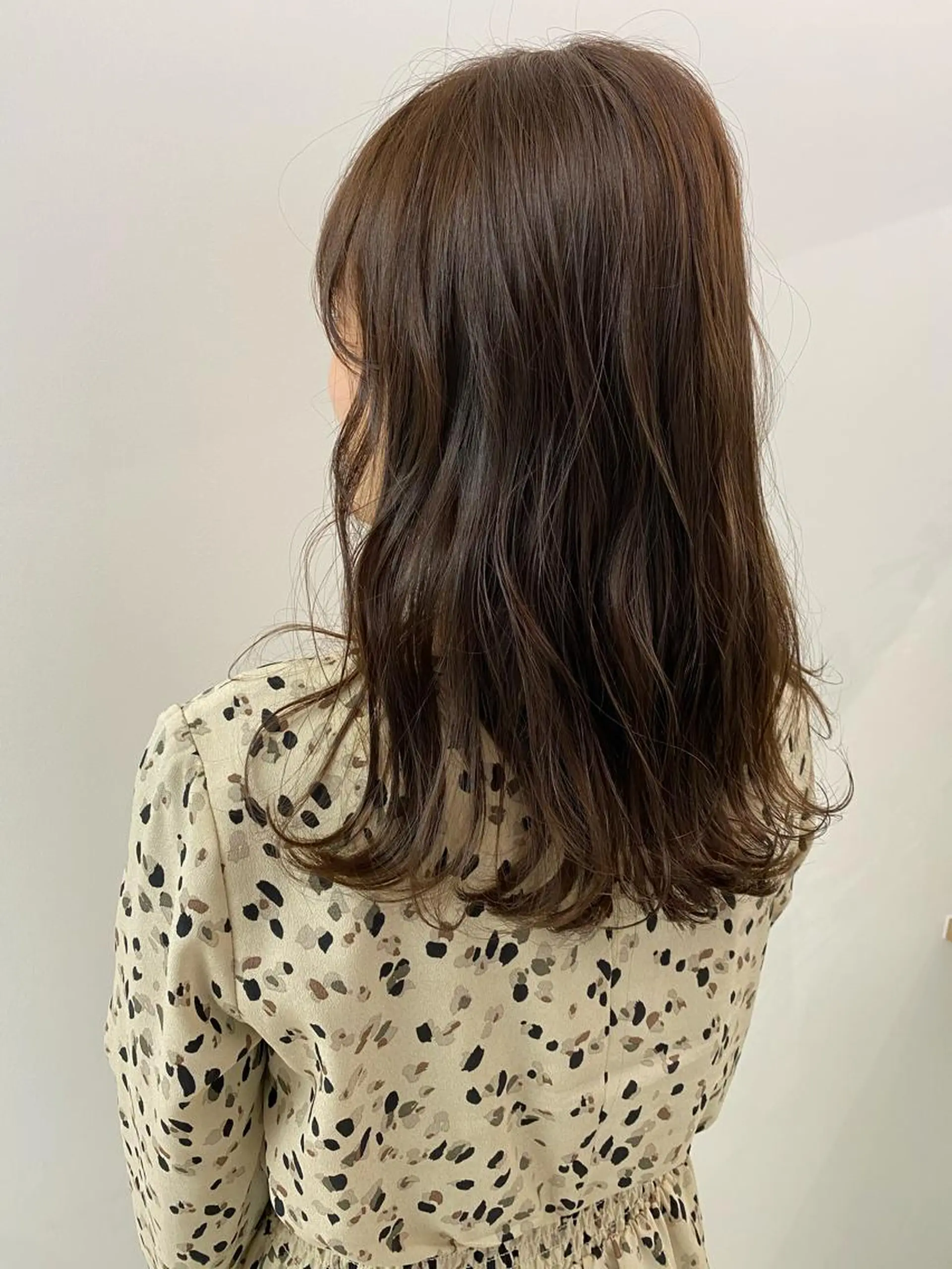 セミロング カラー ベージュカラー ヘアカラー ハイトーン特化🌟 仲川和人のヘアスタイル