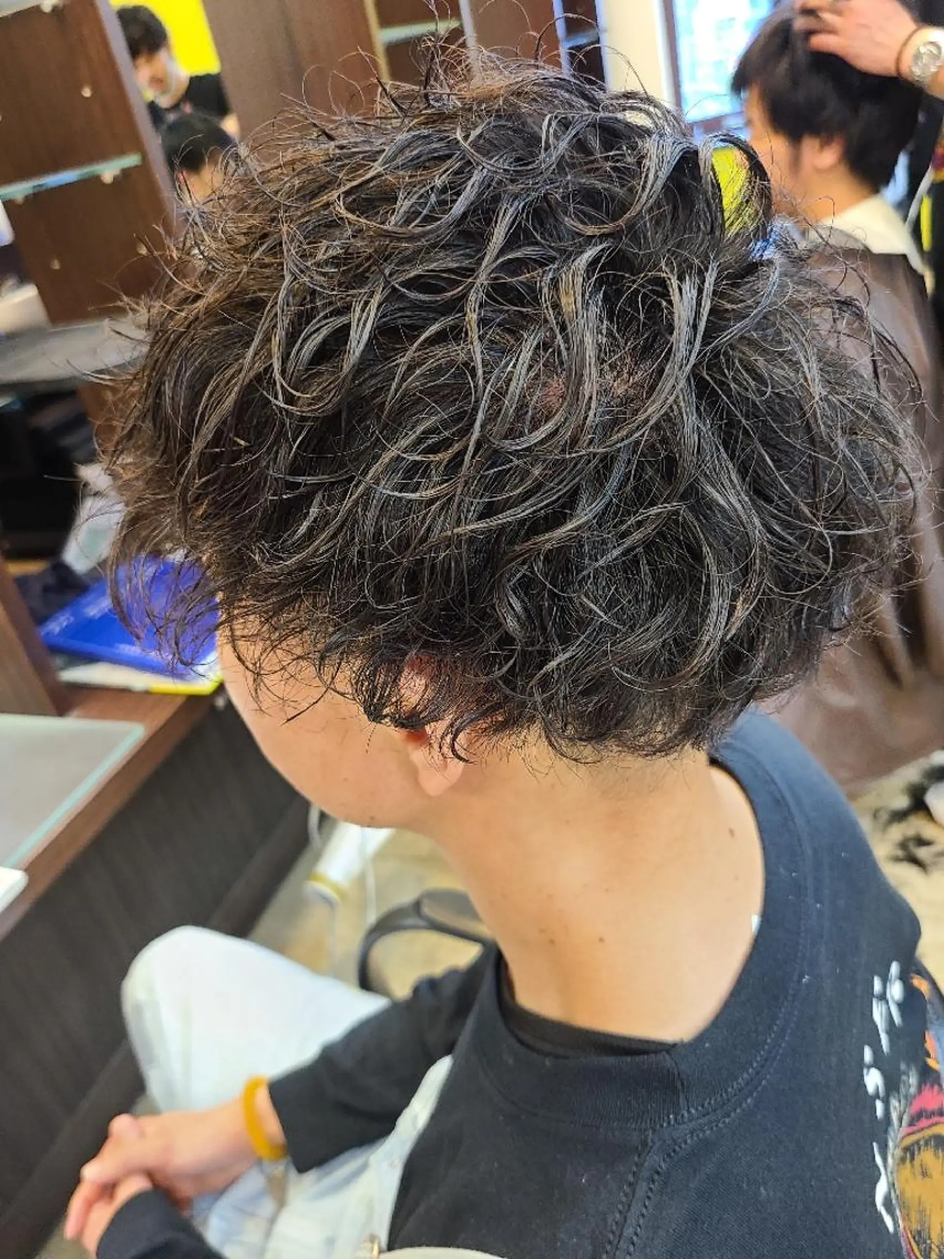 ショート カラー メンズ パーマ FREEX所属・特殊パーマ 片山恭兵のヘアスタイル