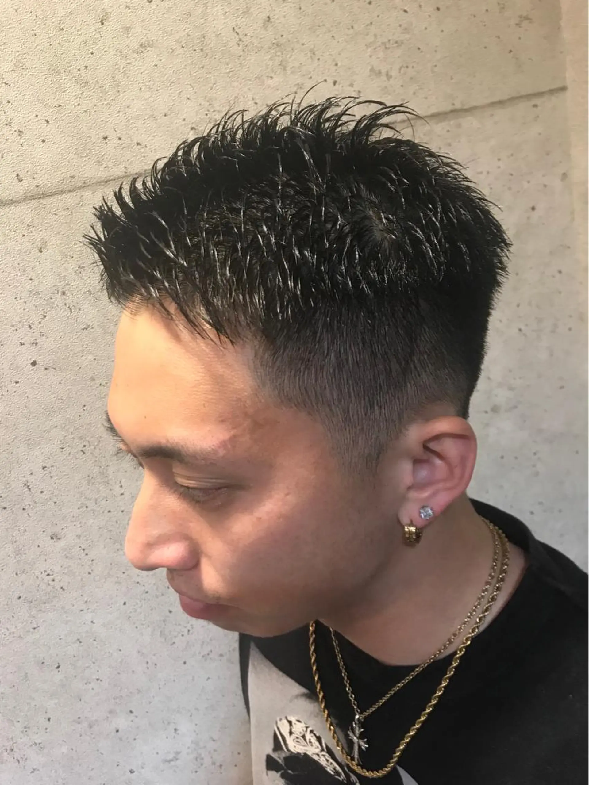 ショート メンズ カット more栄矢場町店所属・⚡️デザインカラー ⚡️豊住 光輝のヘアスタイル