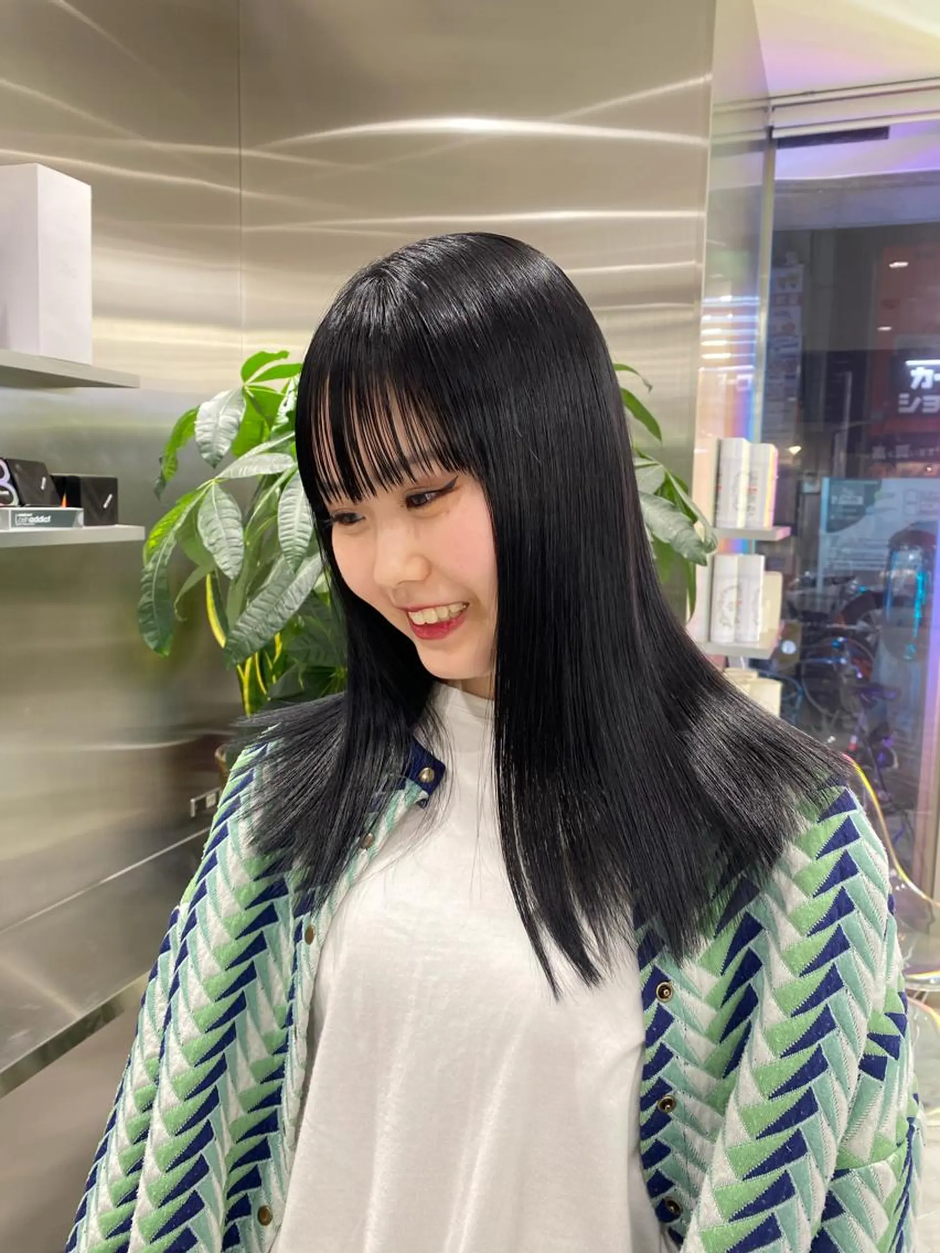 ロング カラー 透明感カラー デザインカラー 韓国風カラー 髪質改善 韓国風ヘア emu所属・けいこ🍊ニュアンス ネイル/個性派ネイルのネイルデザイン