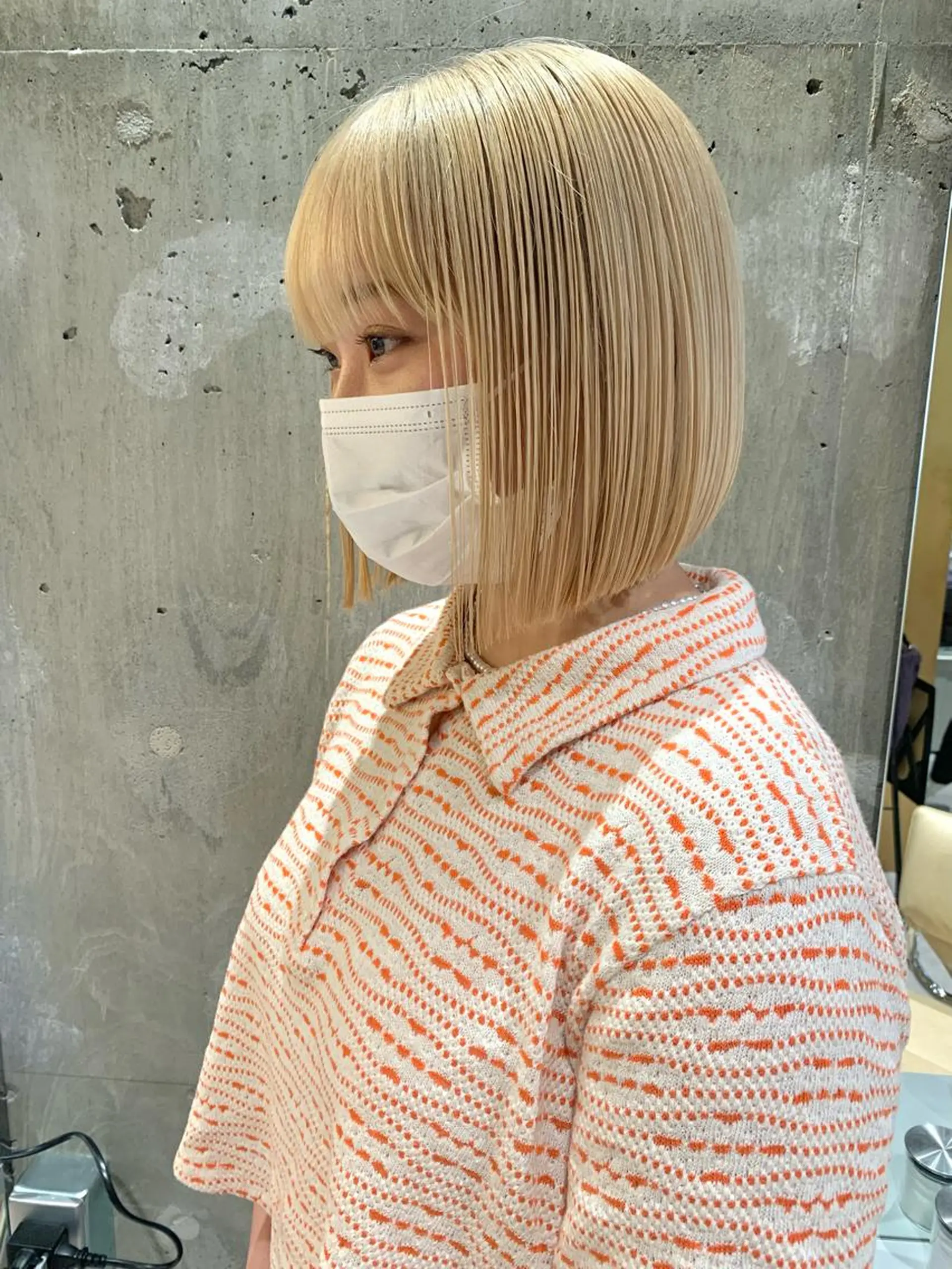 ショート カラー ブロンド ホワイトブロンド ボブ iLi所属・iLi 《イリ》のヘアスタイル