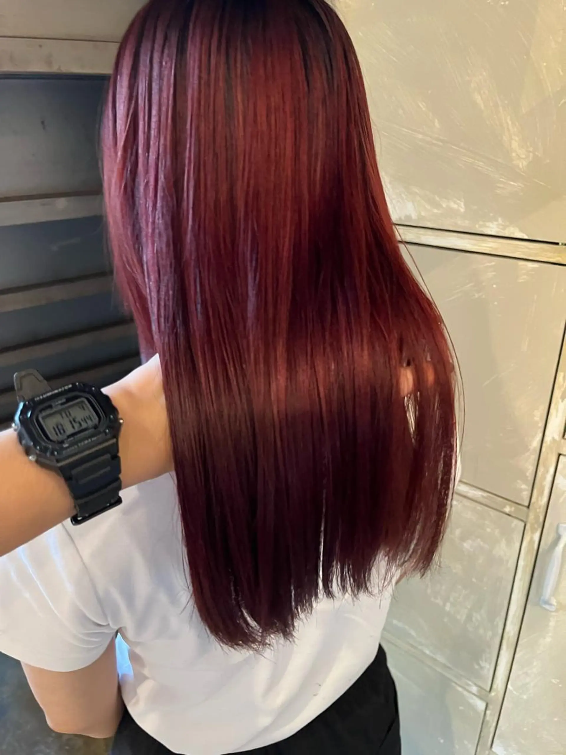 ロング カラー ナチュラルなヘア /ヨシダトモキのヘアスタイル