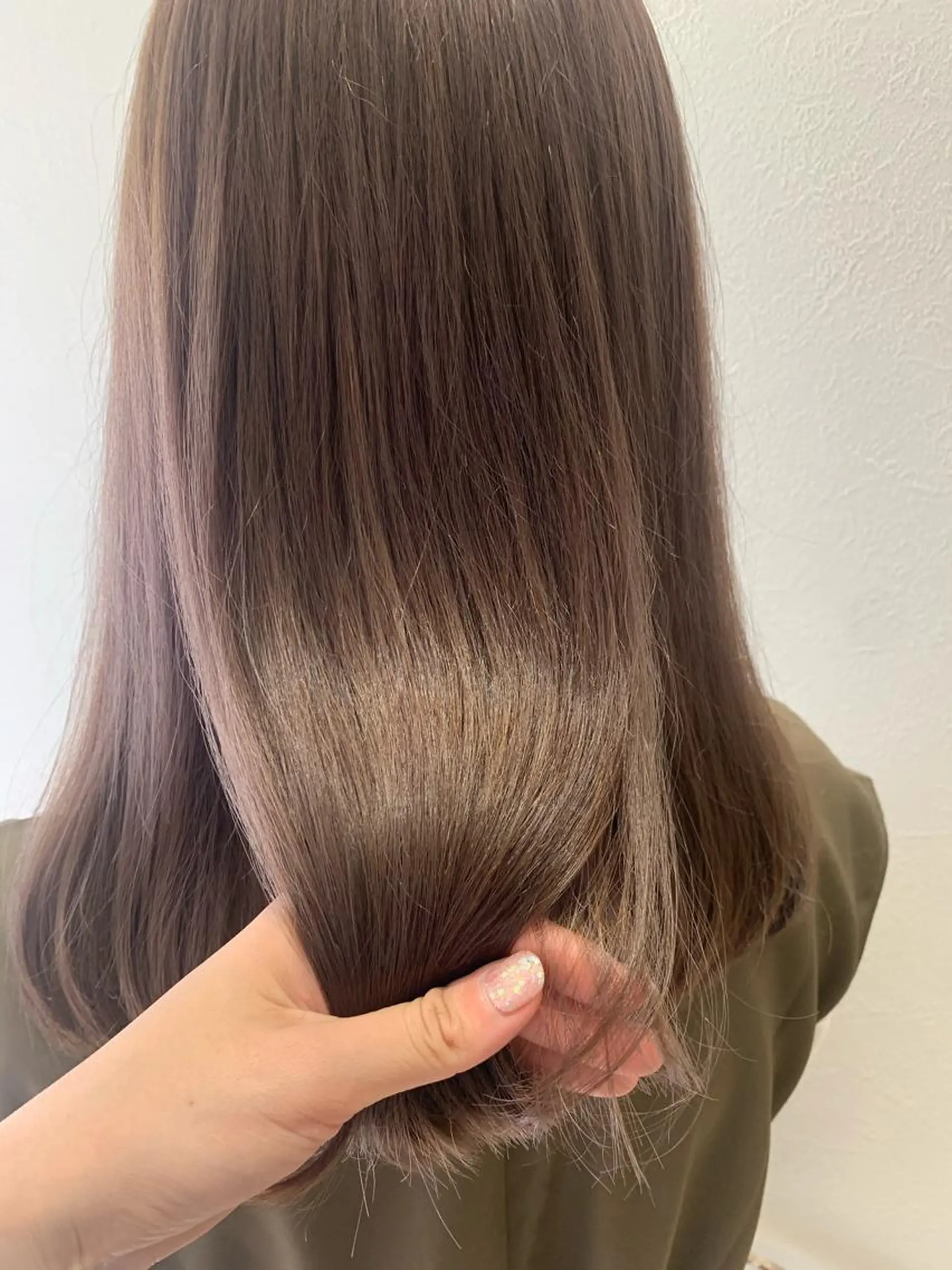 セミロング カラー グレージュ カット ヘアカラー トリートメント hub hair レイヤー/透明感のヘアスタイル