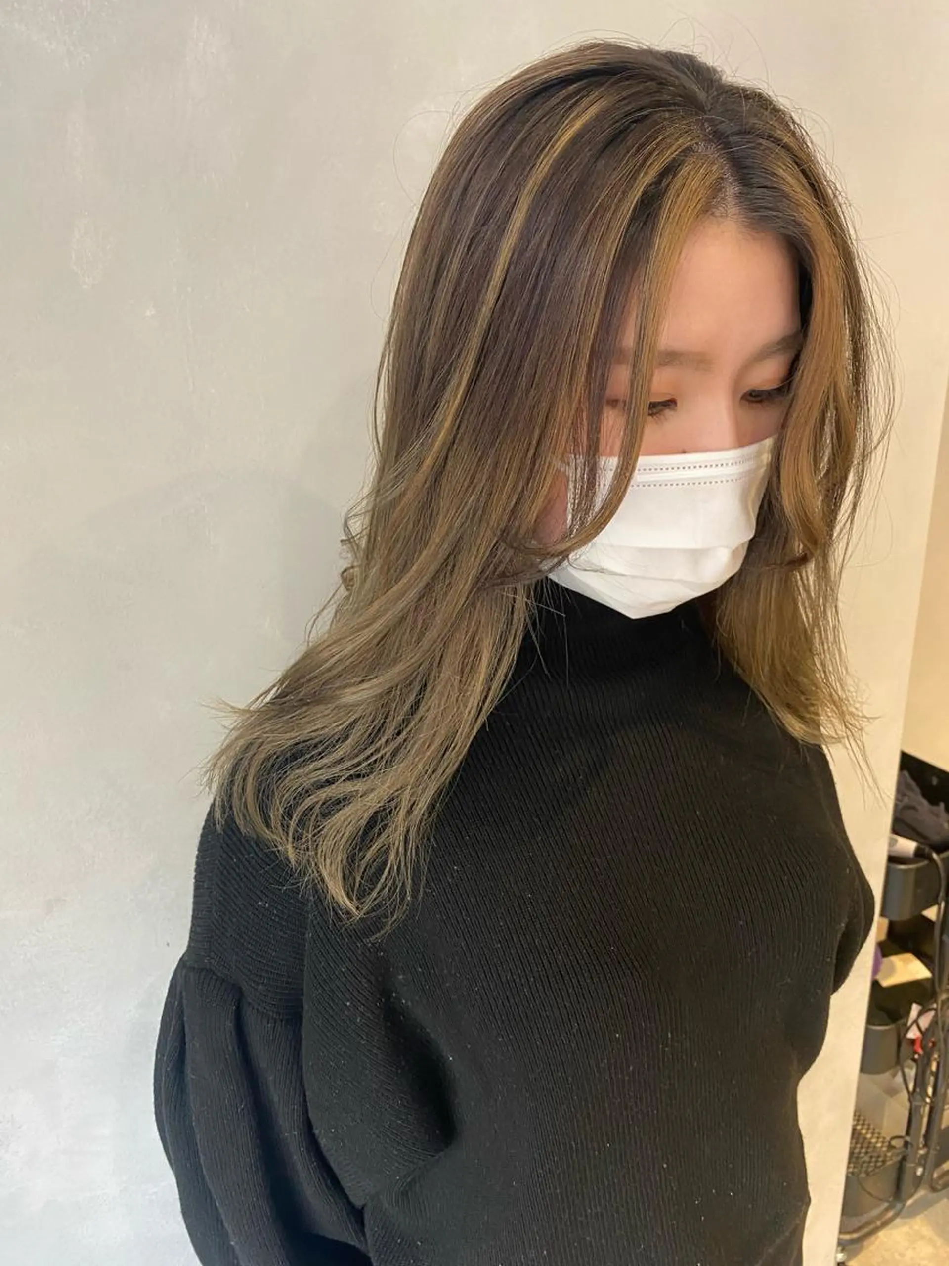 セミロング カラー nishido ハイライト/海外ヘアのヘアスタイル