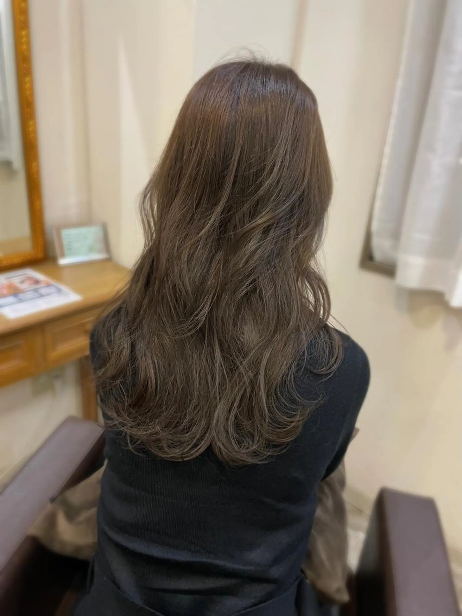 セミロング カラー ヘアアレンジ ベージュカラー ブリーチ ブリーチなしカラー カット ヘアカラー トリートメント ヘアセット 髪質改善特化 🫧松野力也のヘアスタイル